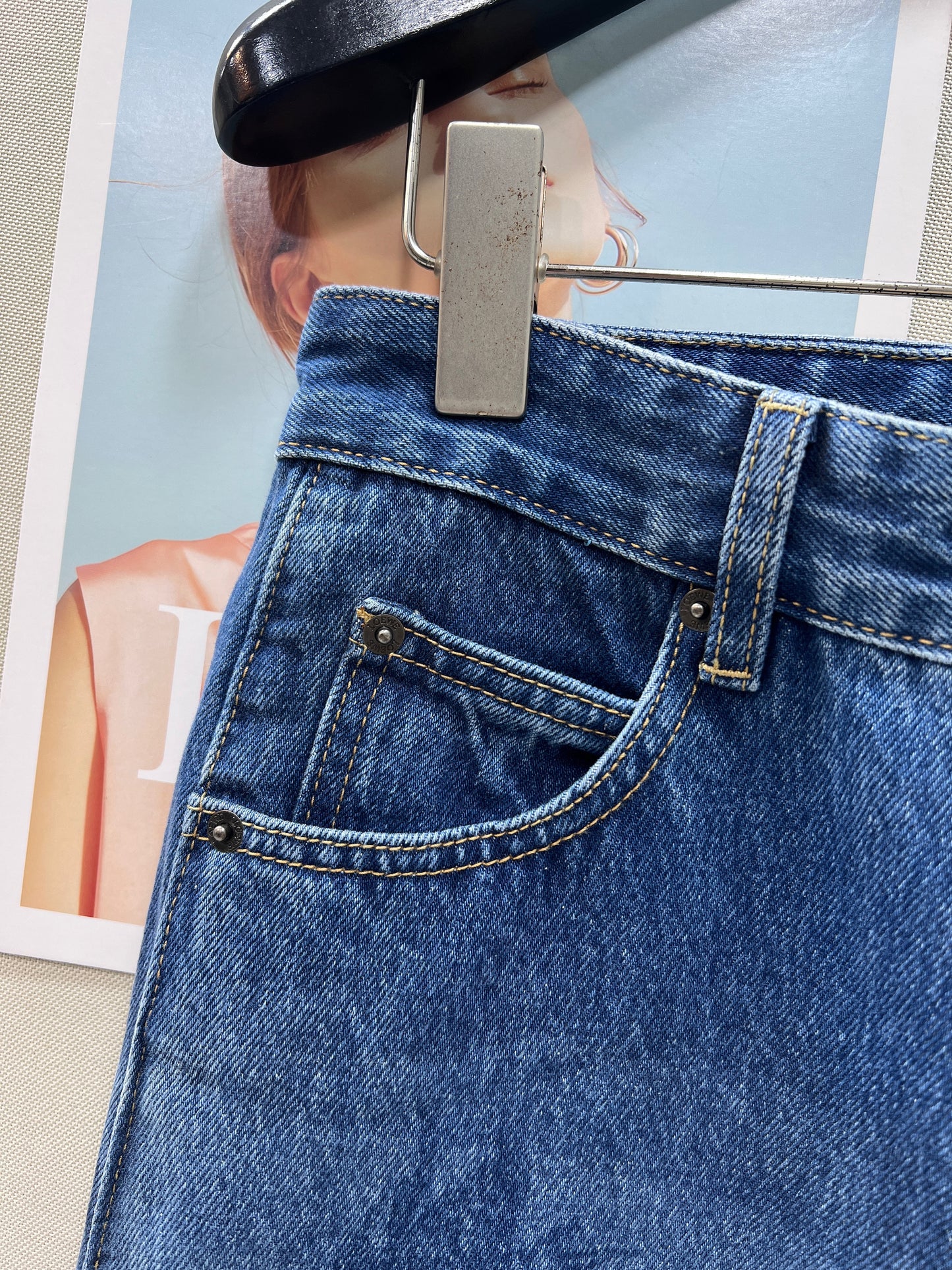 26SS NEU Sommer limitierte Auflage Mais-Print Krummsäbel-Jeans