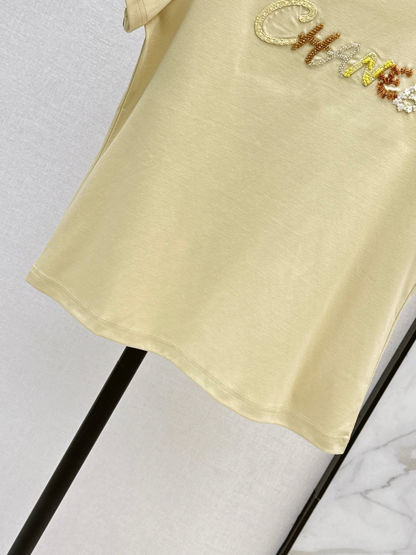 26SS NEW Xiaoxiangfeng Heavy Industry beaded letter short-sleeved T-shirt