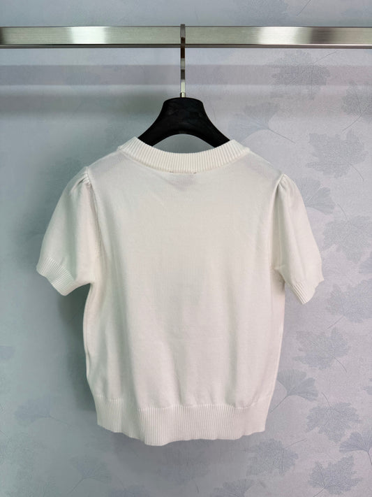 26SS NEUER Kurzarmpullover mit Perlenausschnitt