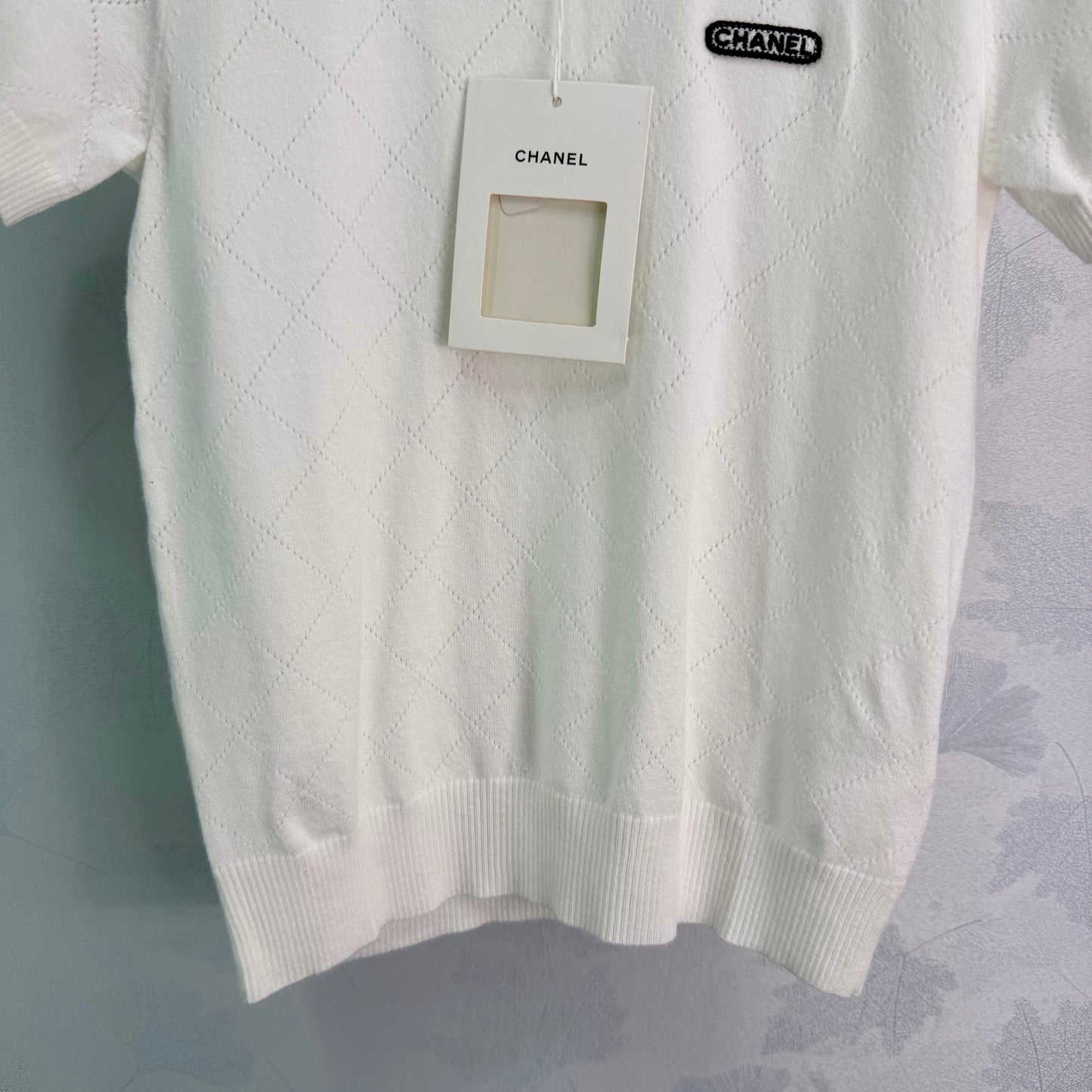 26SS NEU Weiß gestrickt Kurzarm