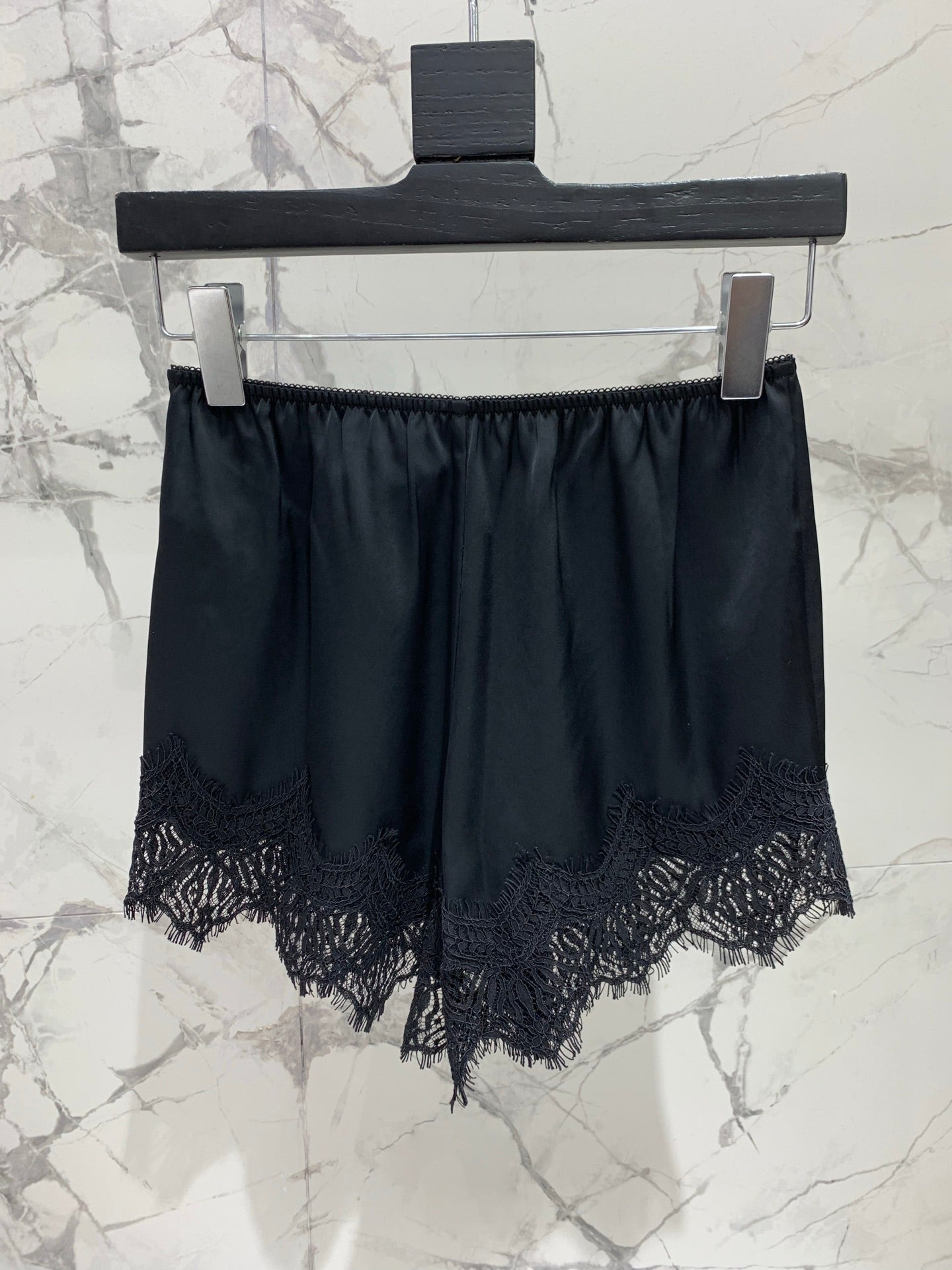 🔥Highest Quality🔥26SS NEW romantic and sexy lace acetate shorts