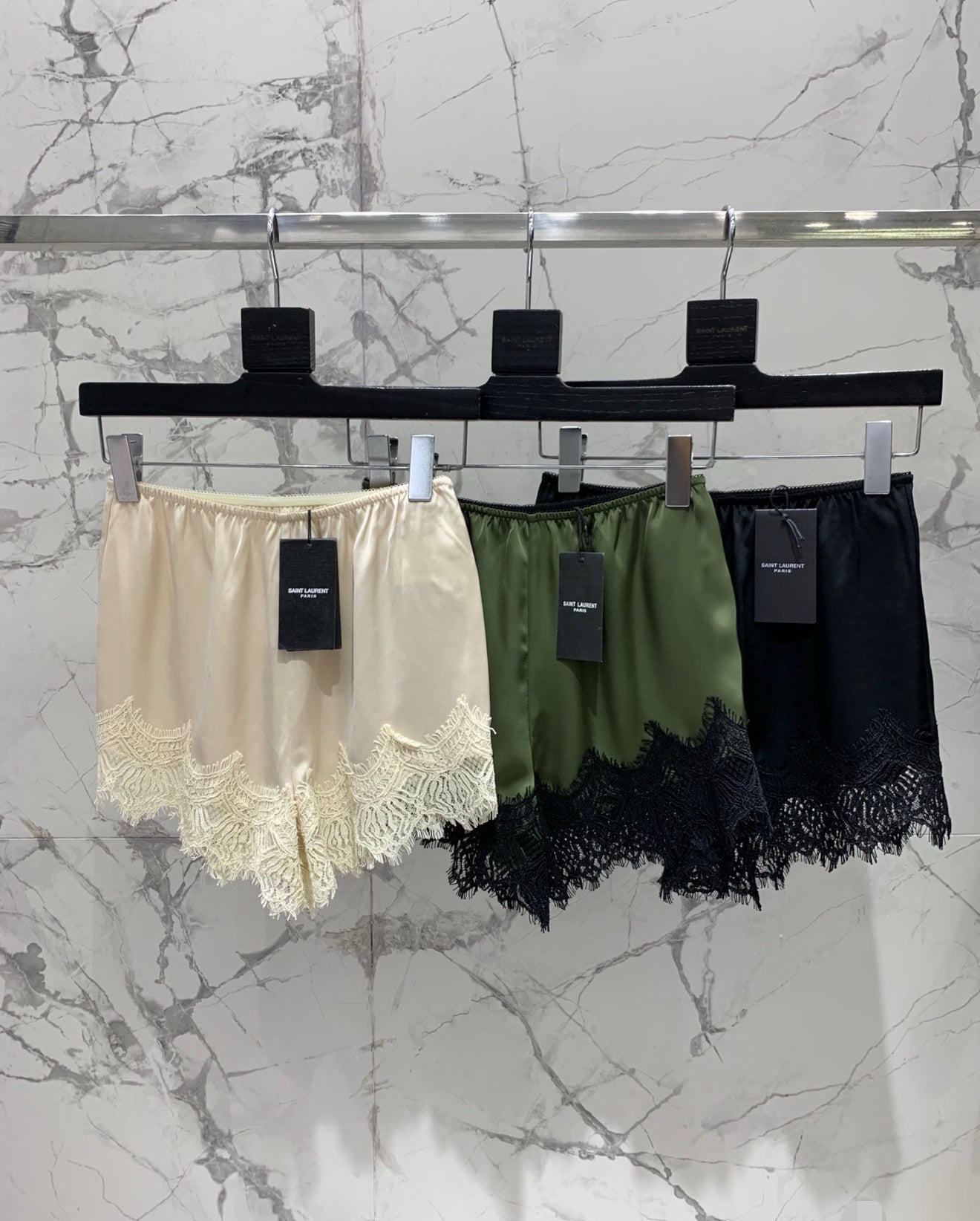 🔥Highest Quality🔥26SS NEW romantic and sexy lace acetate shorts