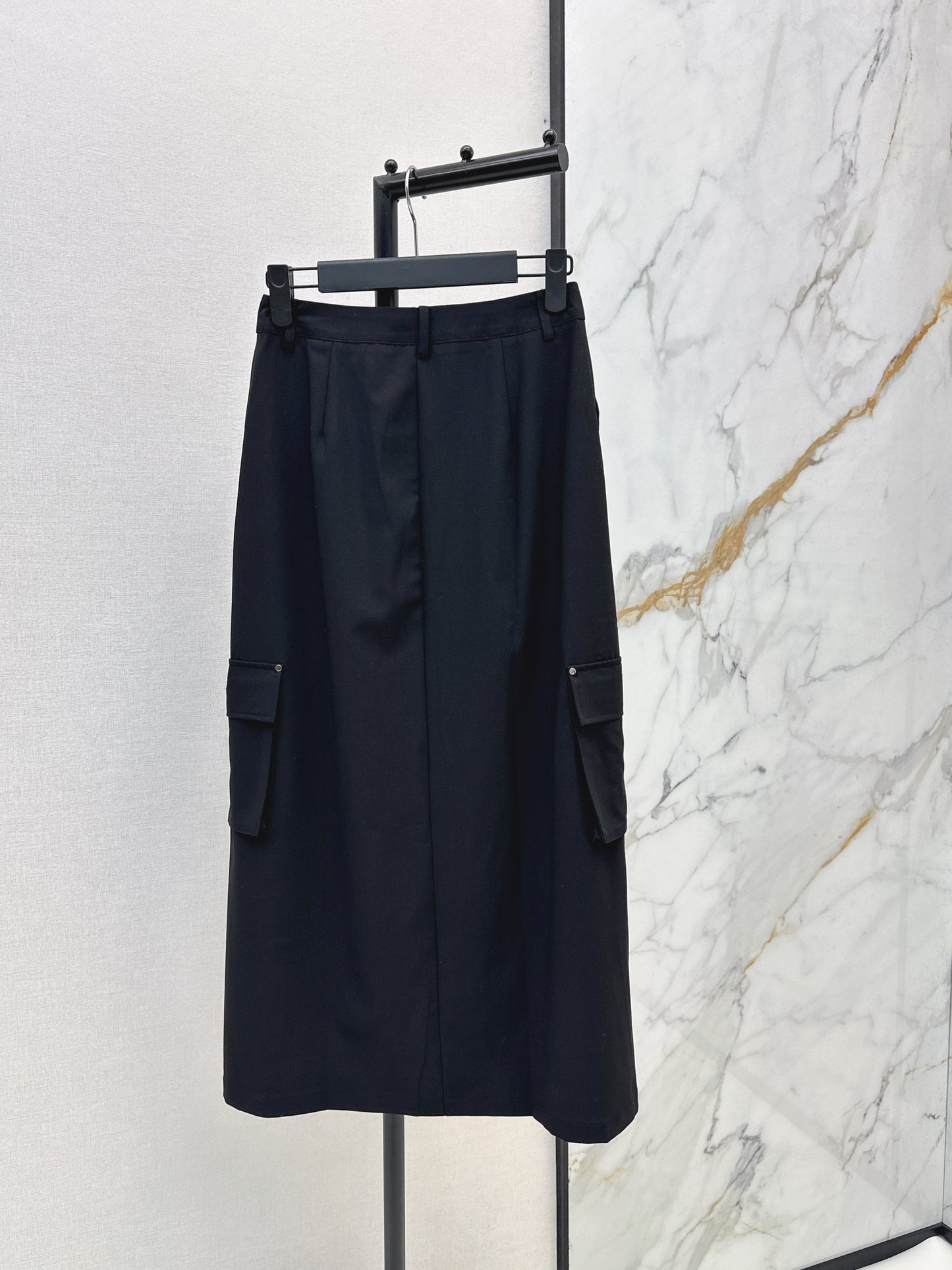 26SS NEW triangle zipper skirt