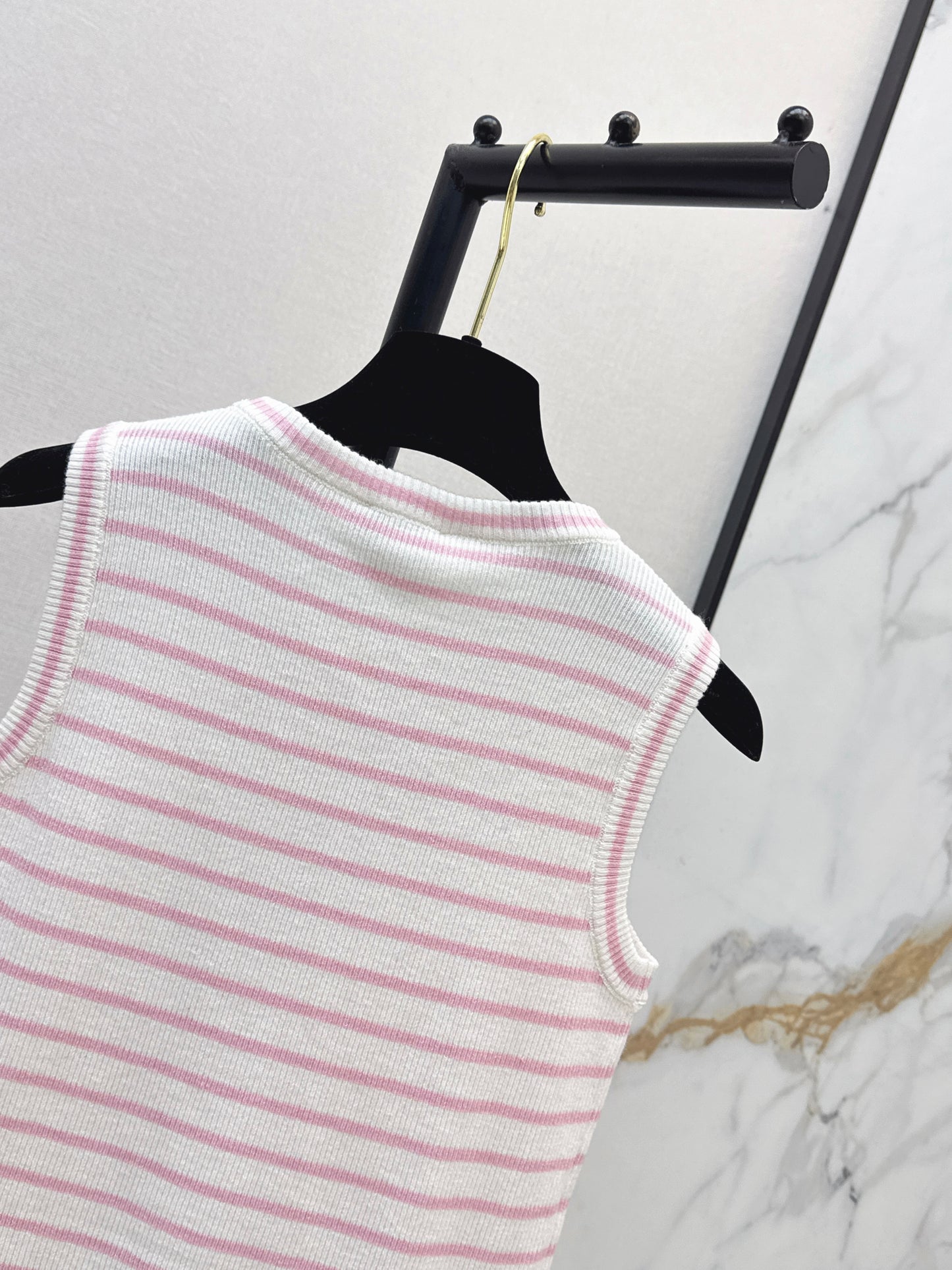 🔥Highest Quality🔥26SS NEW Beach Resort Series Striped Sleeveless Sweater