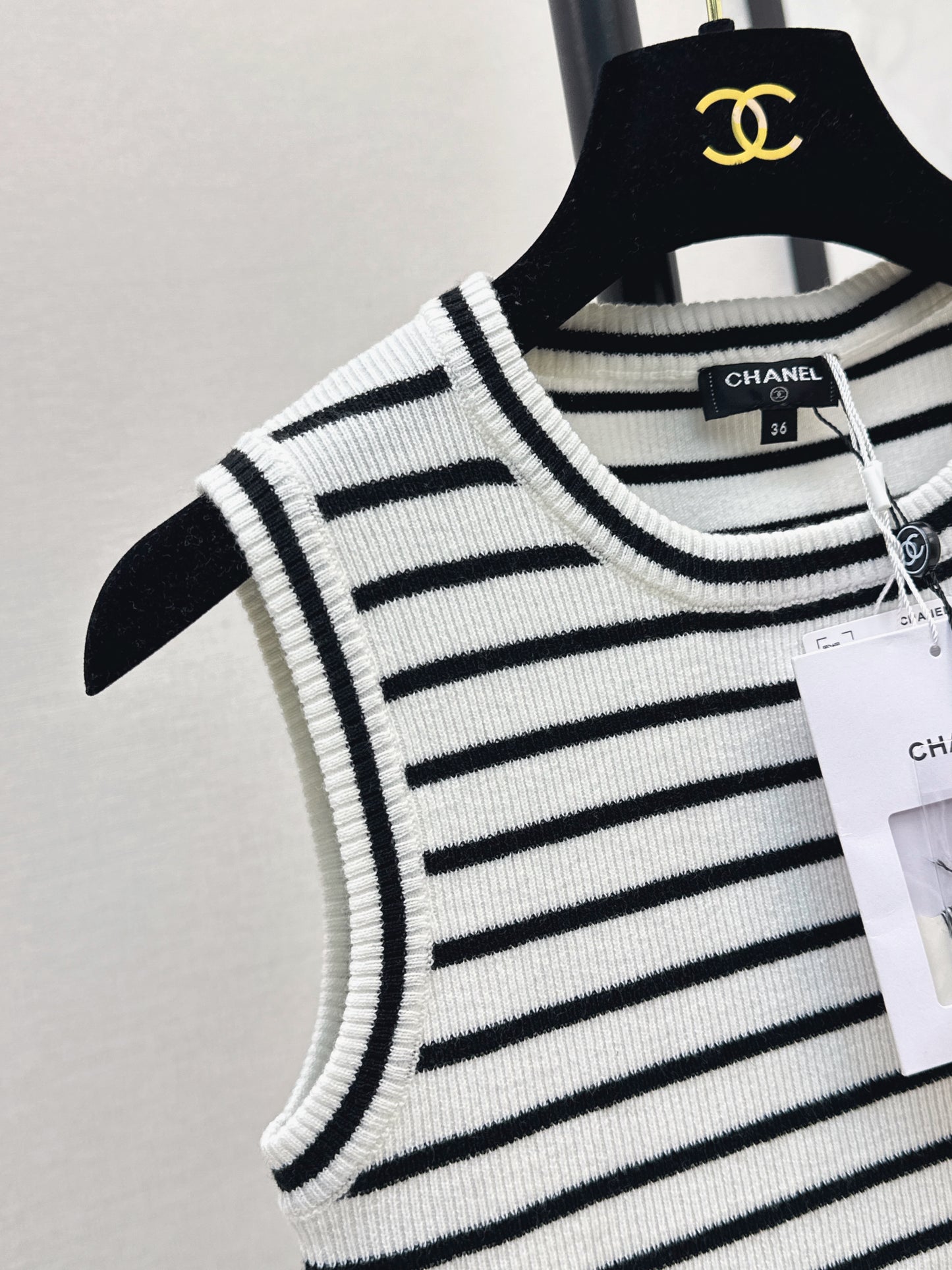 🔥Highest Quality🔥26SS NEW Beach Resort Series Striped Sleeveless Sweater