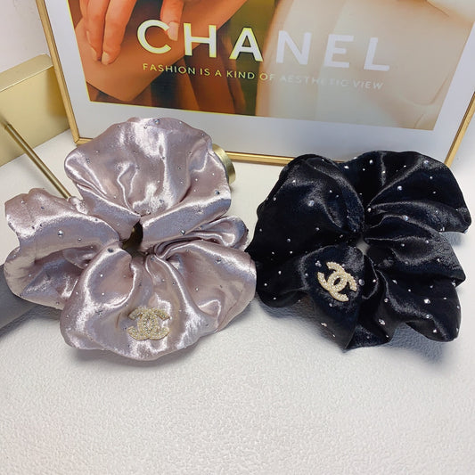 26SS NEW Gypsophila pearl logo rubber band hair tie