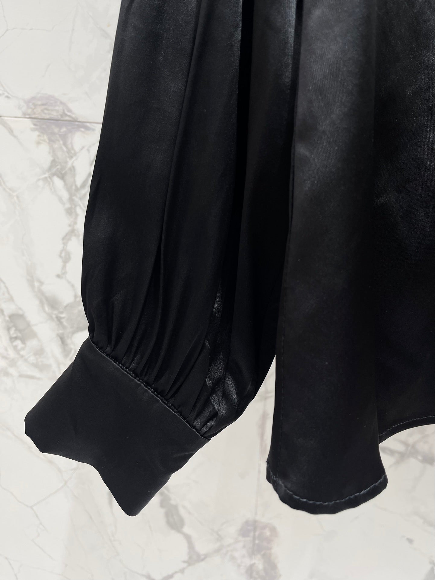 🔥Highest Quality🔥26SS NEW Hollow neckline patchwork balloon sleeve shirt