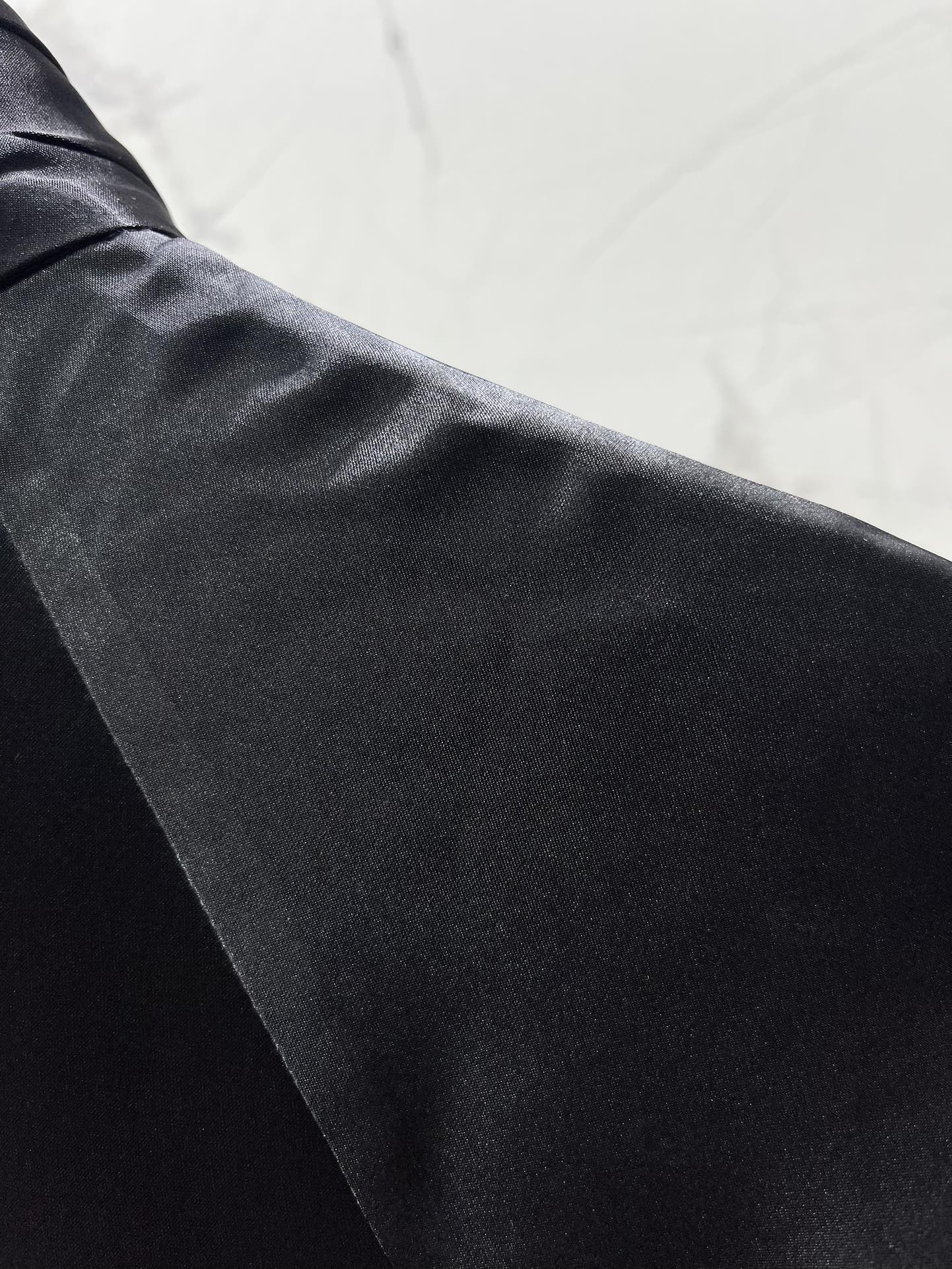 🔥Highest Quality🔥26SS NEW Hollow neckline patchwork balloon sleeve shirt