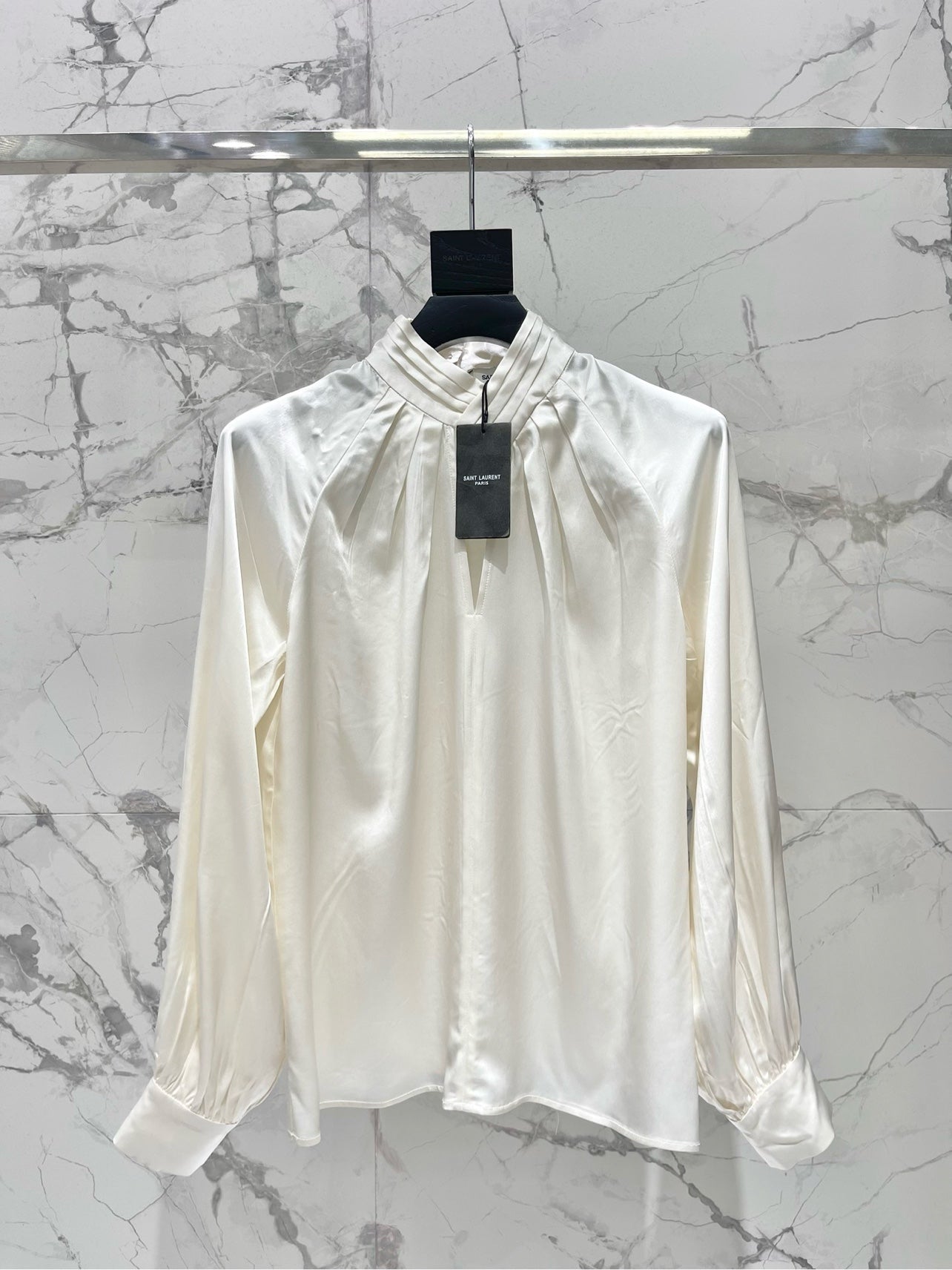 🔥Highest Quality🔥26SS NEW Hollow neckline patchwork balloon sleeve shirt