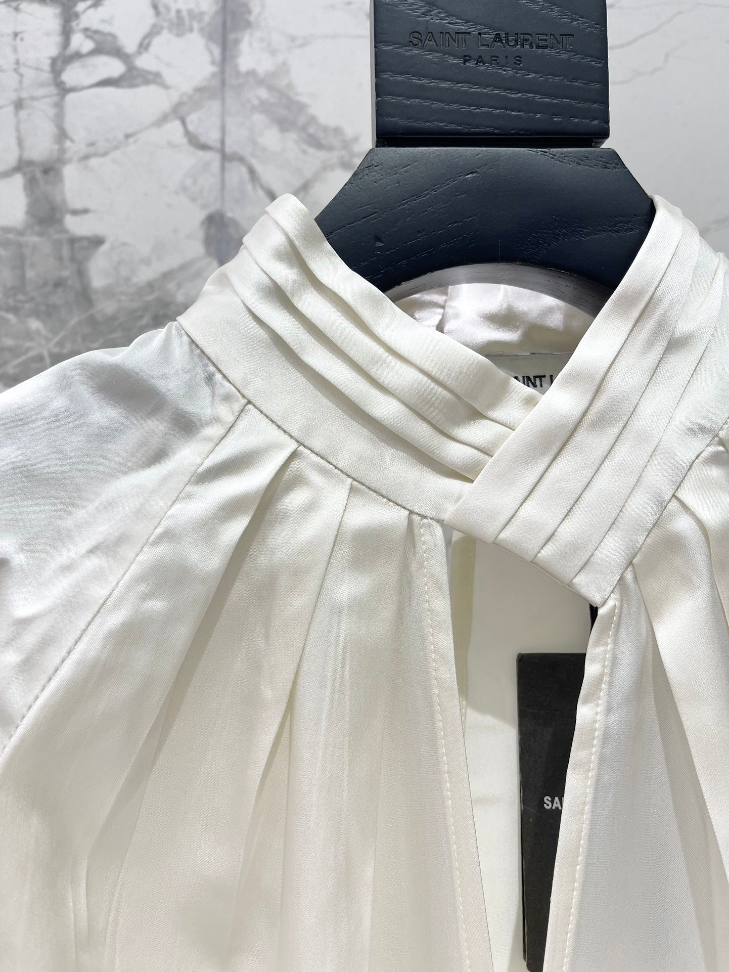 🔥Highest Quality🔥26SS NEW Hollow neckline patchwork balloon sleeve shirt