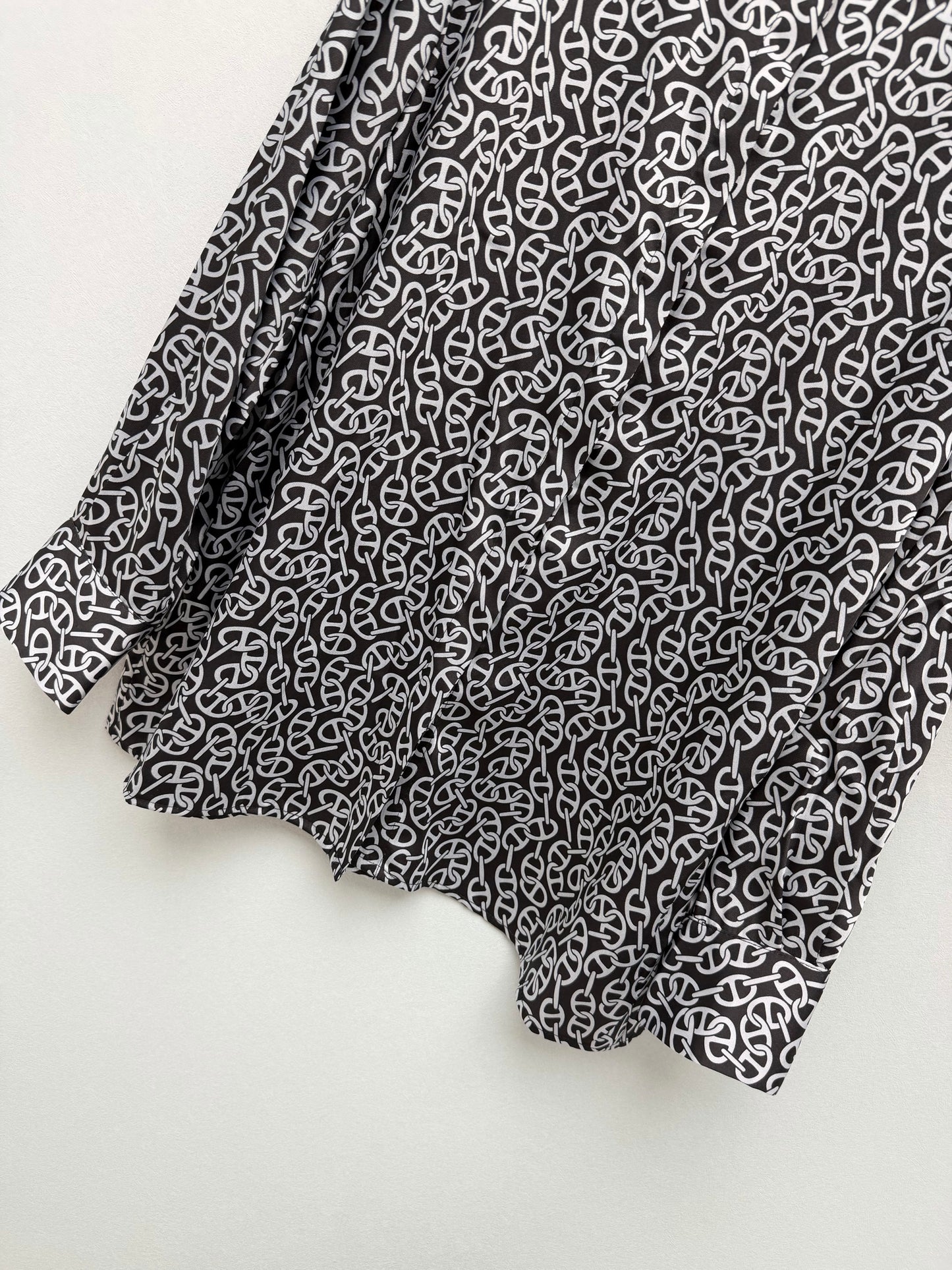 26SS NEW Silk pig nose print lapel long sleeve shirt