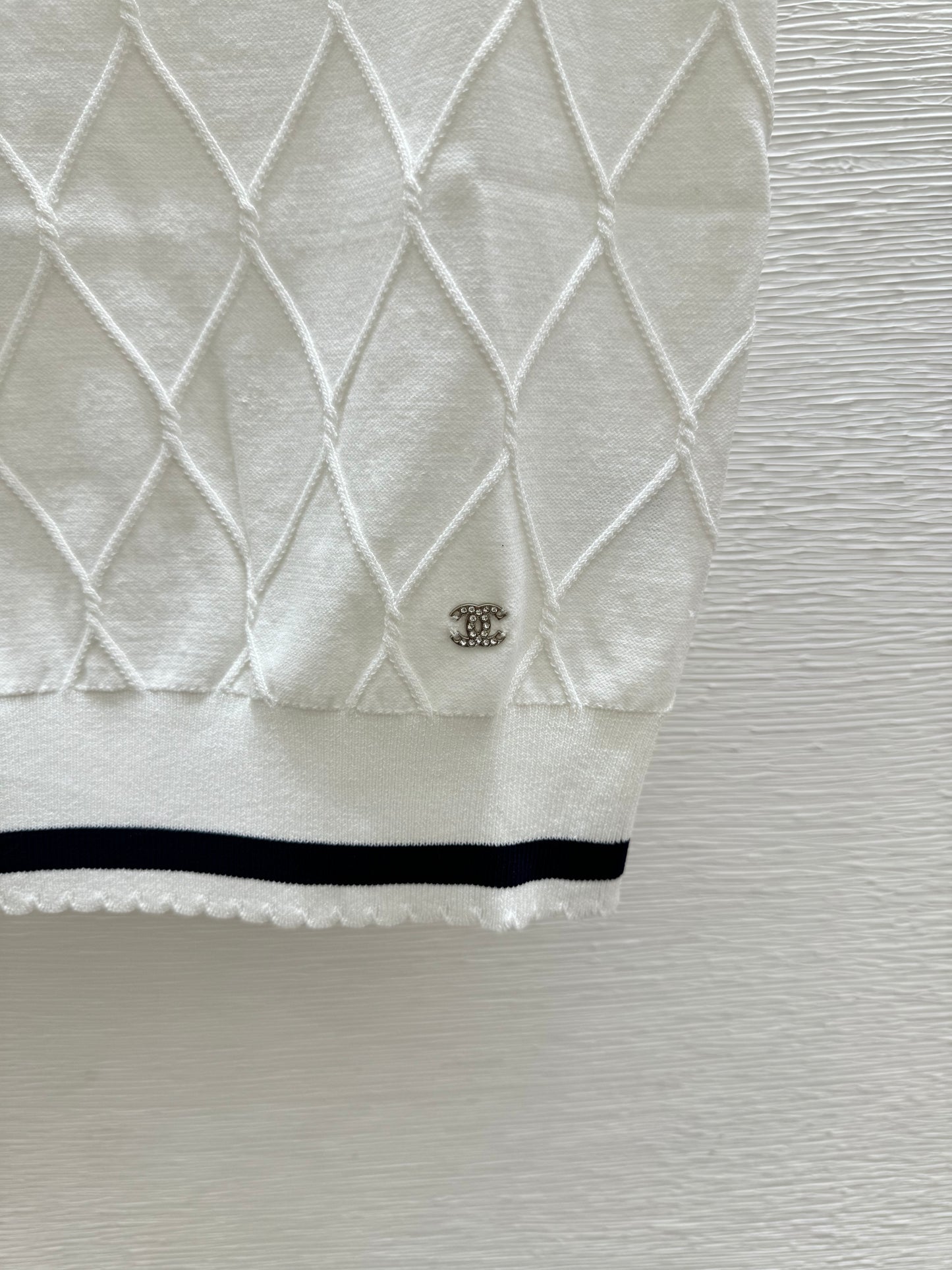 26SS NEW contrasting lapel diamond grid knitted vest