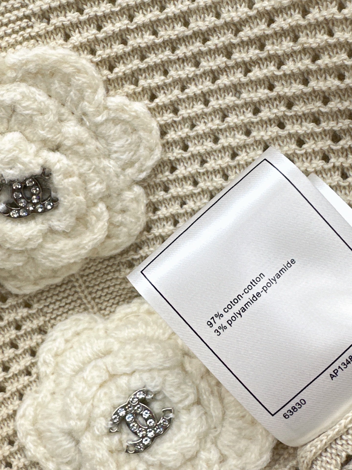 🔥Highest Quality🔥26SS NEW Three-dimensional camellia decorated hand-crocheted vest