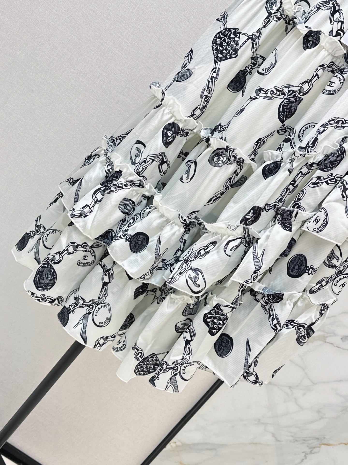 26SS NEW Asymmetrical Print Skirt