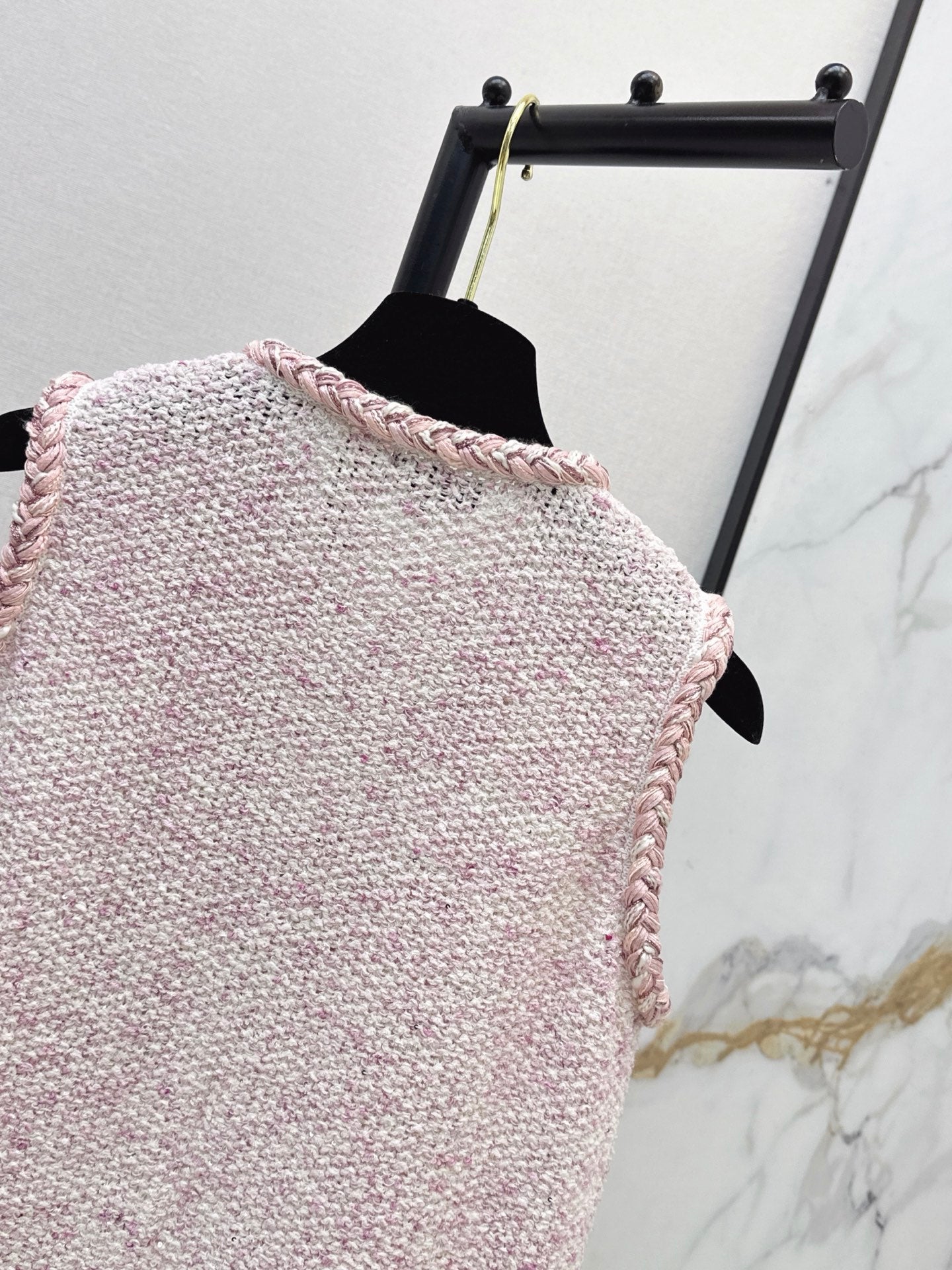 26SS NEW pony Fried Dough Twists binding knitting vest