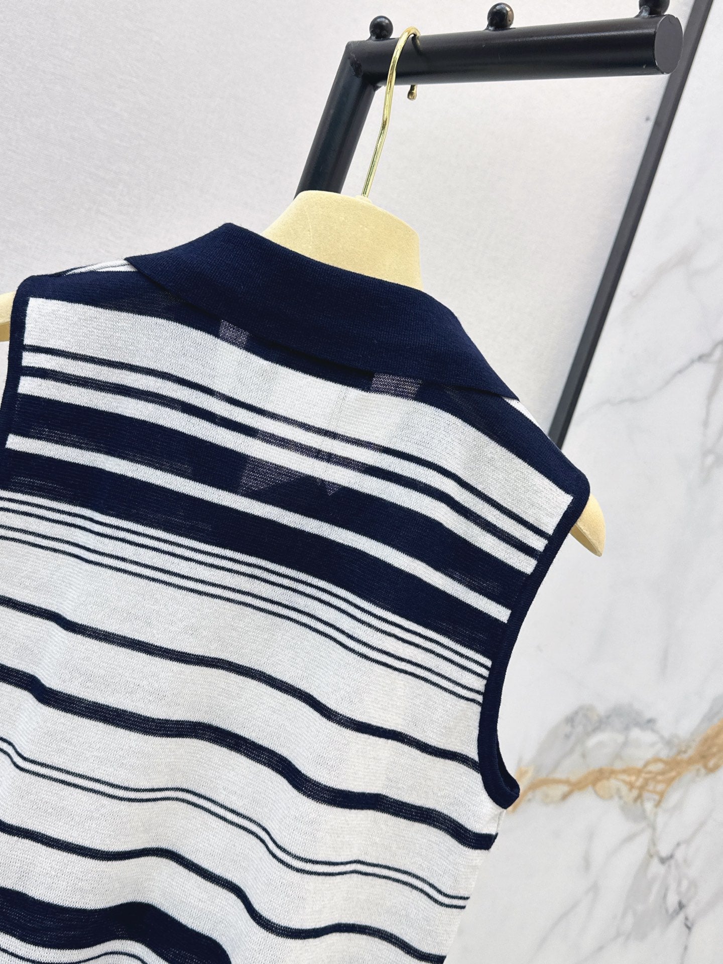 26SS NEW striped sleeveless knitted vest