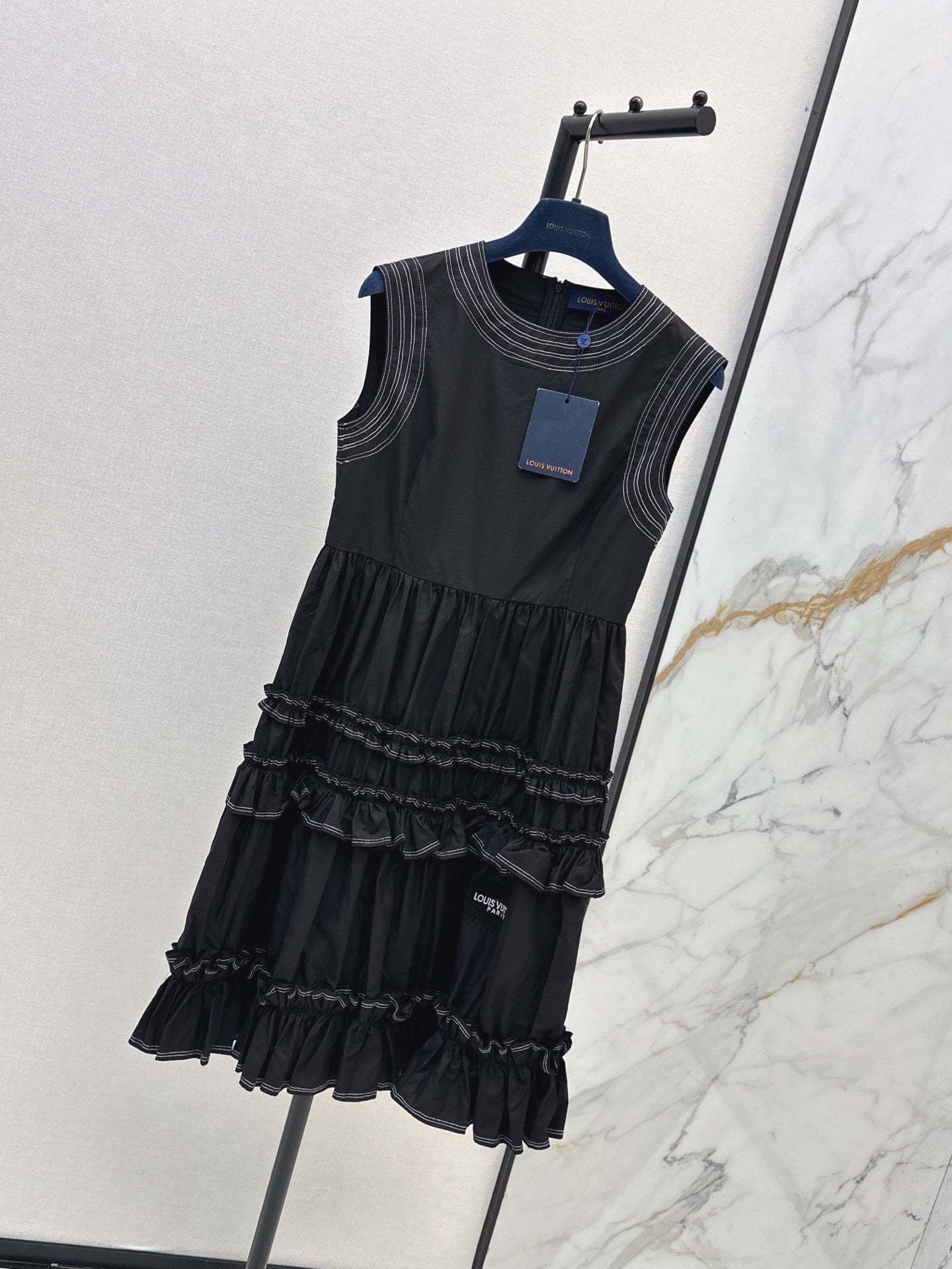 26SS NEW Sleeveless Long Dress with Ruffled Hem