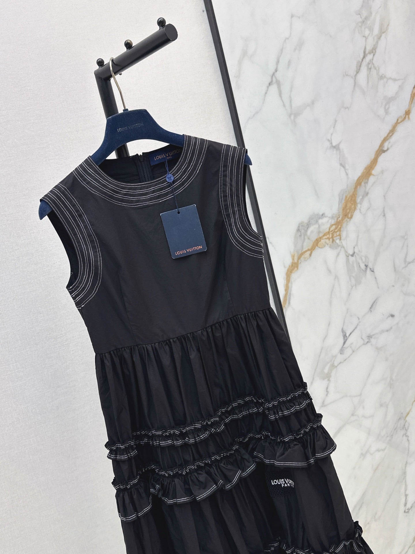 26SS NEW Sleeveless Long Dress with Ruffled Hem