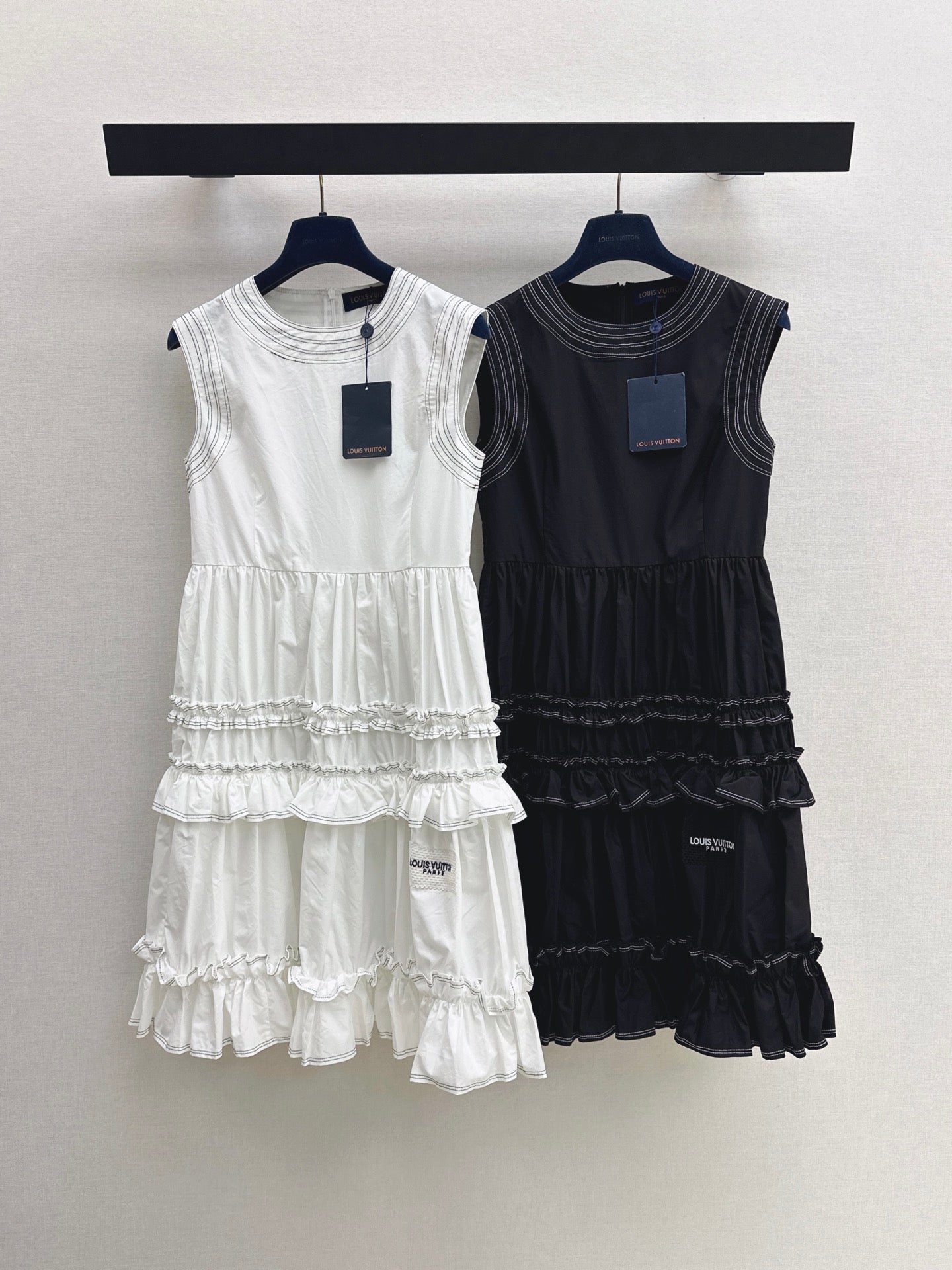 26SS NEW Sleeveless Long Dress with Ruffled Hem