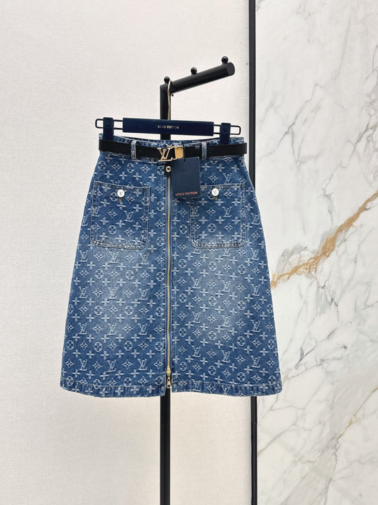 26SS NEW monogram denim midi skirt 🩵 Super stylish