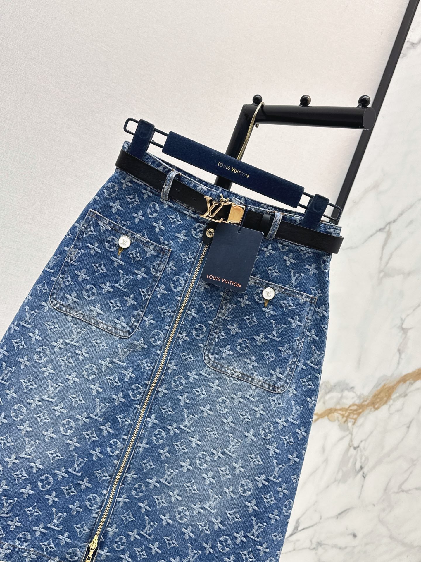 26SS NEW monogram denim midi skirt 🩵 Super stylish