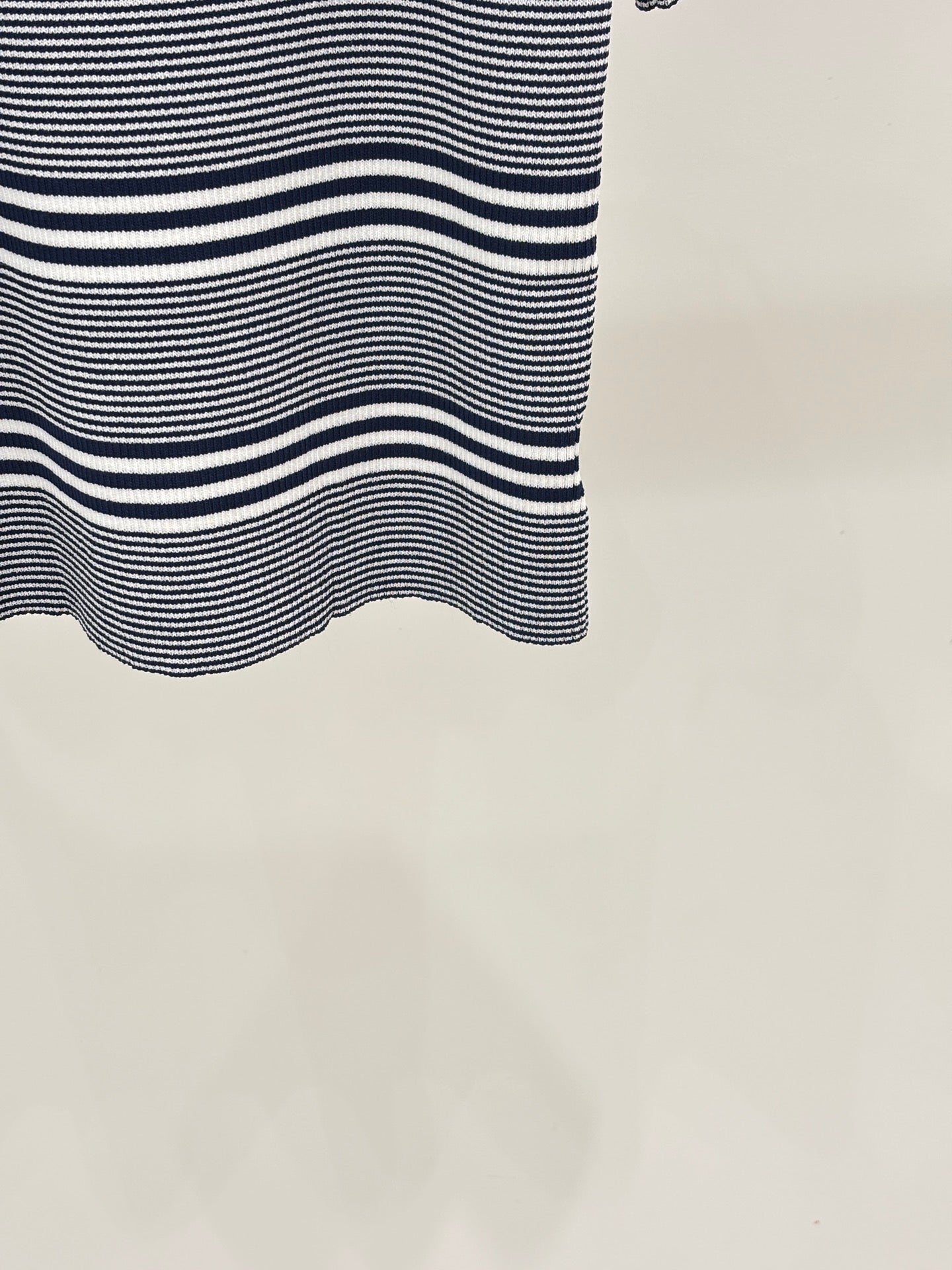 26SS NEW Crew Neck Casual Knit Short-Sleeve with 3D Logo and Striped Design