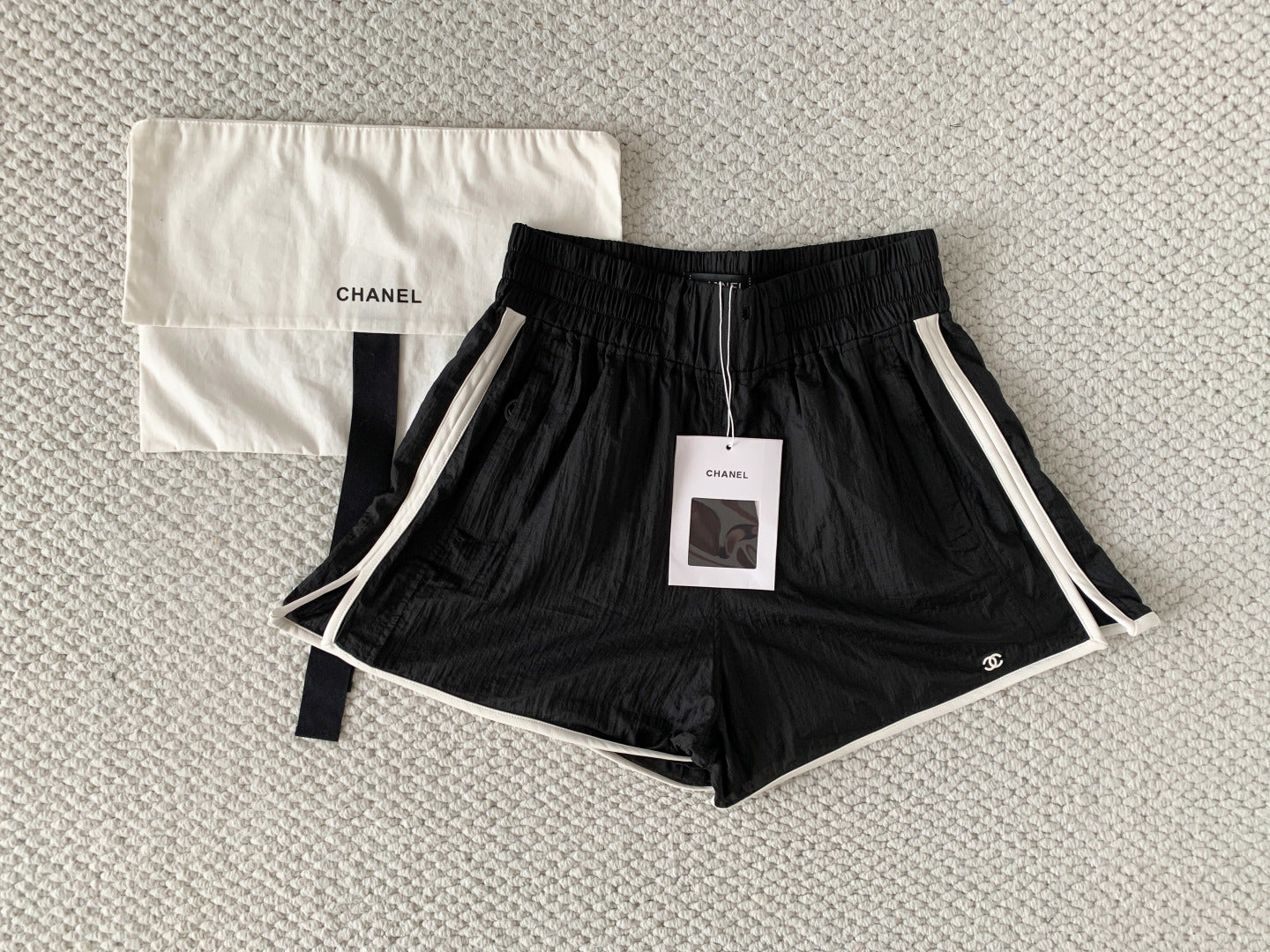 🔥Highest Quality🔥26SS NEW Beach Collection: New Black and White Color Block Hooded Drawstring Shorts