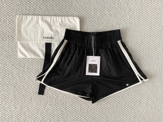 🔥Highest Quality🔥26SS NEW Beach Collection: New Black and White Color Block Hooded Drawstring Shorts