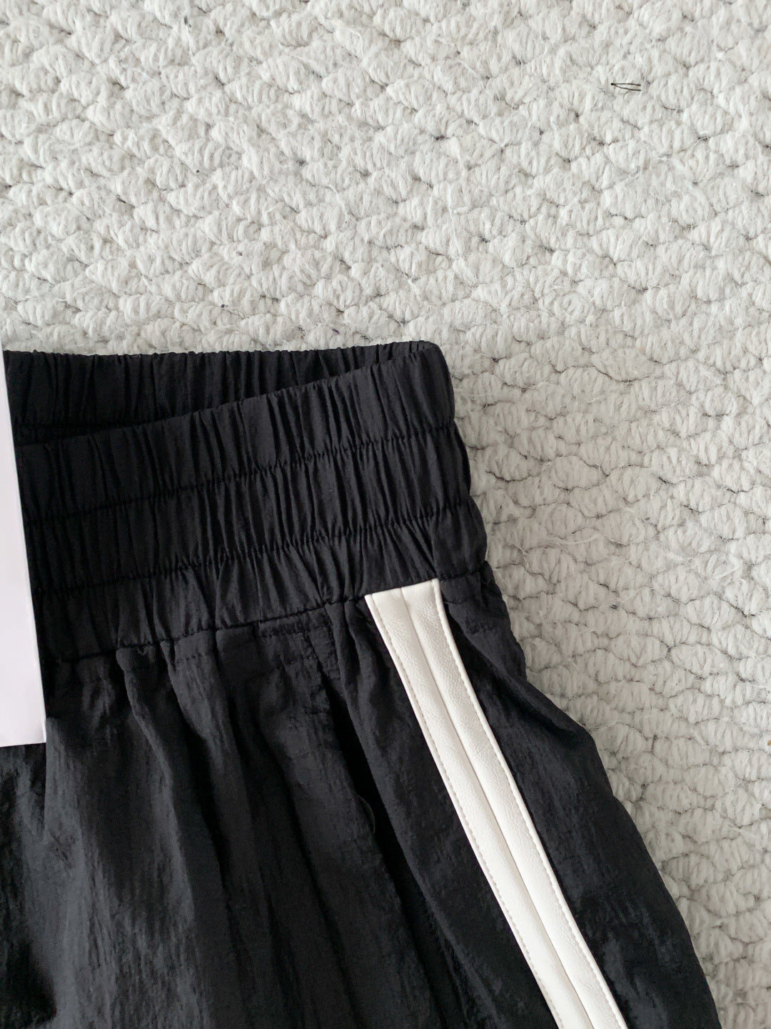 🔥Highest Quality🔥26SS NEW Beach Collection: New Black and White Color Block Hooded Drawstring Shorts