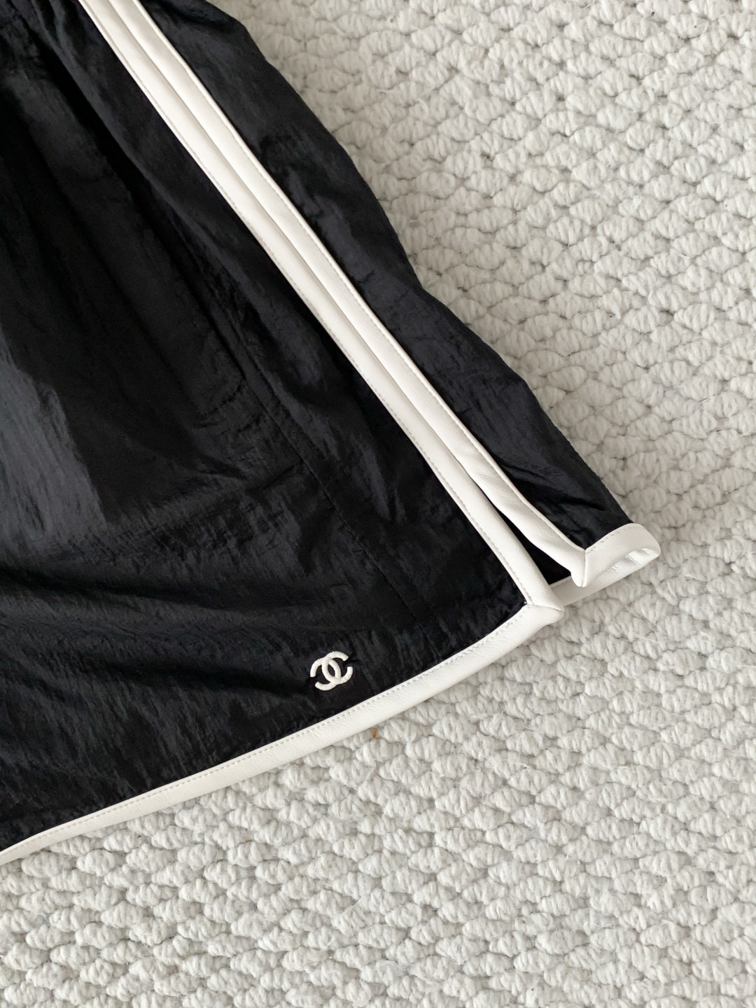 🔥Highest Quality🔥26SS NEW Beach Collection: New Black and White Color Block Hooded Drawstring Shorts