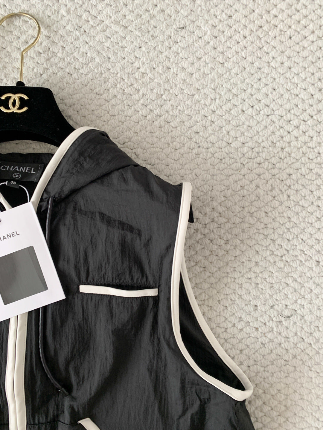 🔥Highest Quality🔥26SS NEW Beach Collection New Black and White Color Block Hooded Drawstring Vest