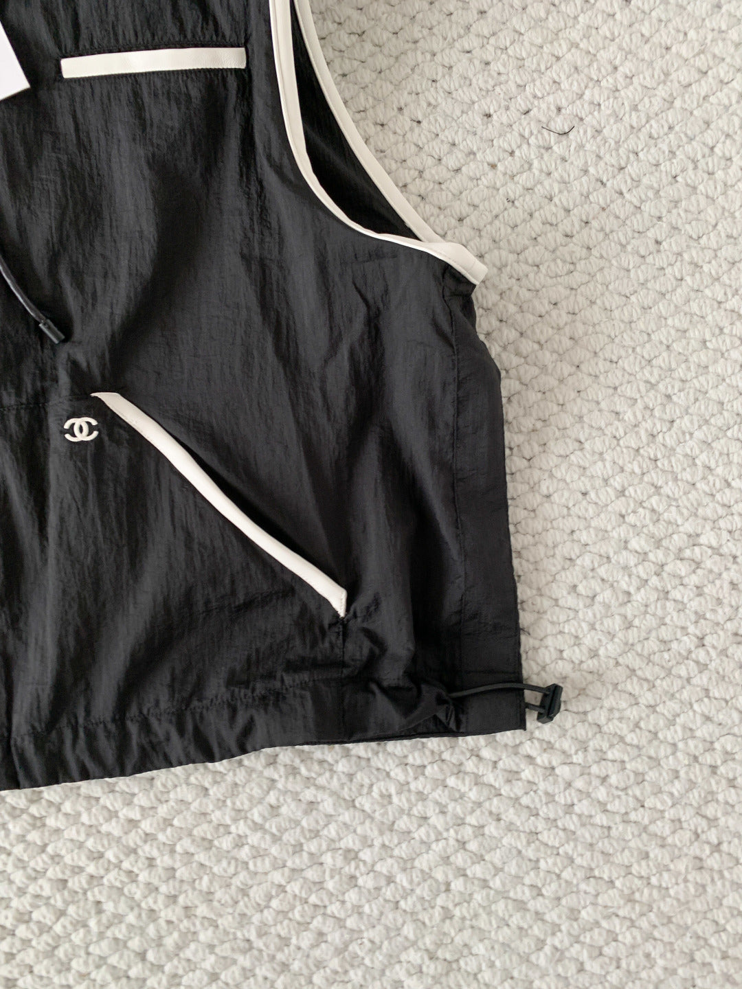 🔥Highest Quality🔥26SS NEW Beach Collection New Black and White Color Block Hooded Drawstring Vest