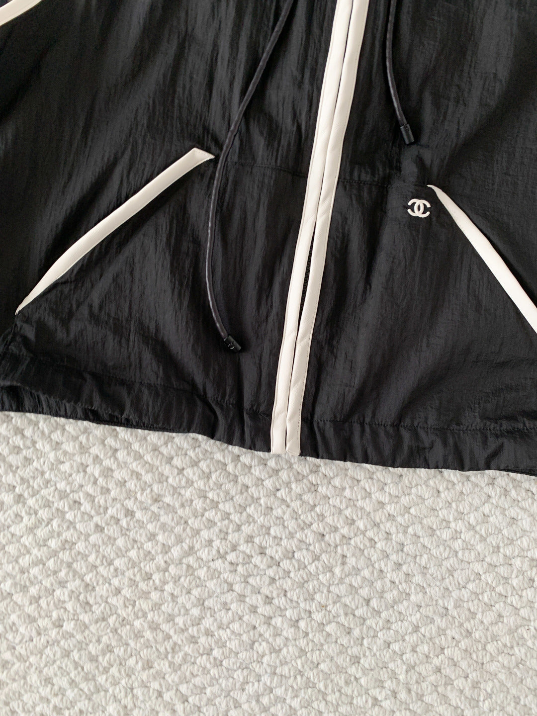 🔥Highest Quality🔥26SS NEW Beach Collection New Black and White Color Block Hooded Drawstring Vest