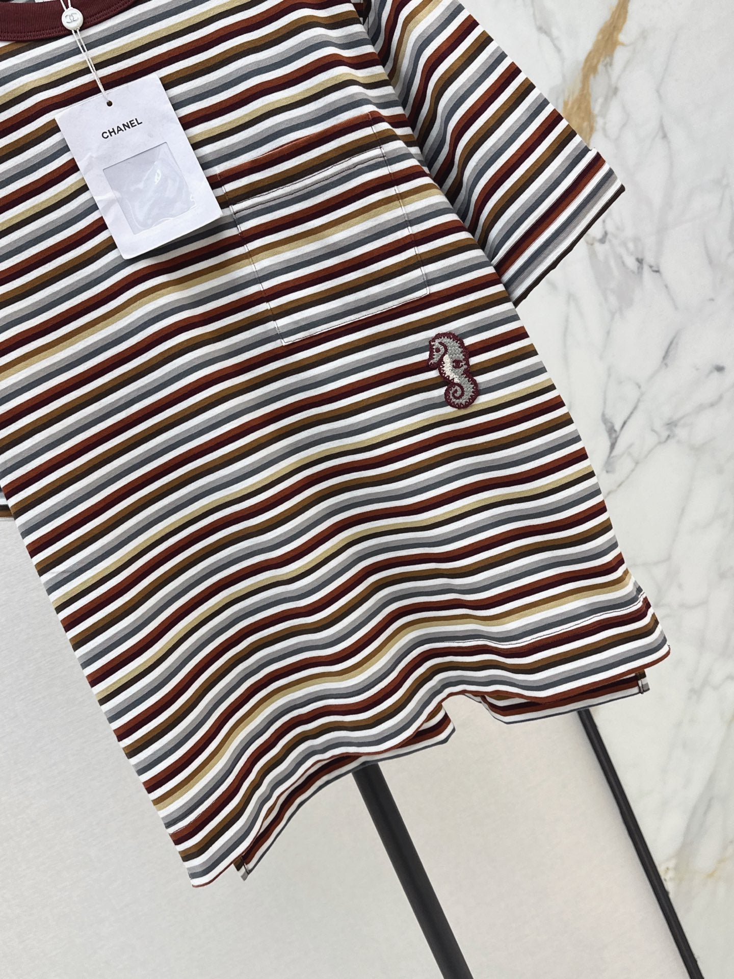 26SS NEW Oversized Striped Seahorse T-Shirt 🤎