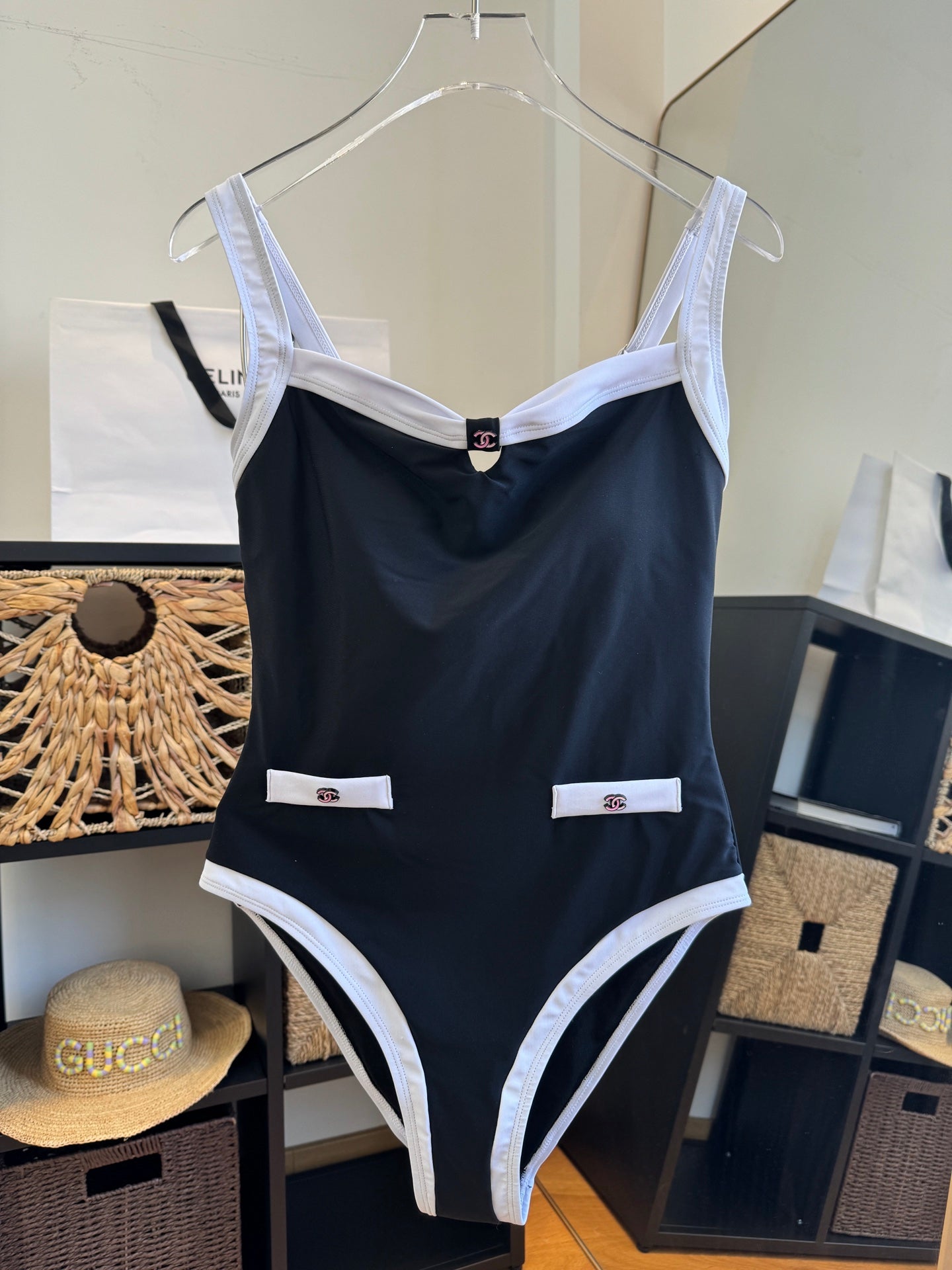 26SS NEW One-Piece Bikini Swimsuit 👙