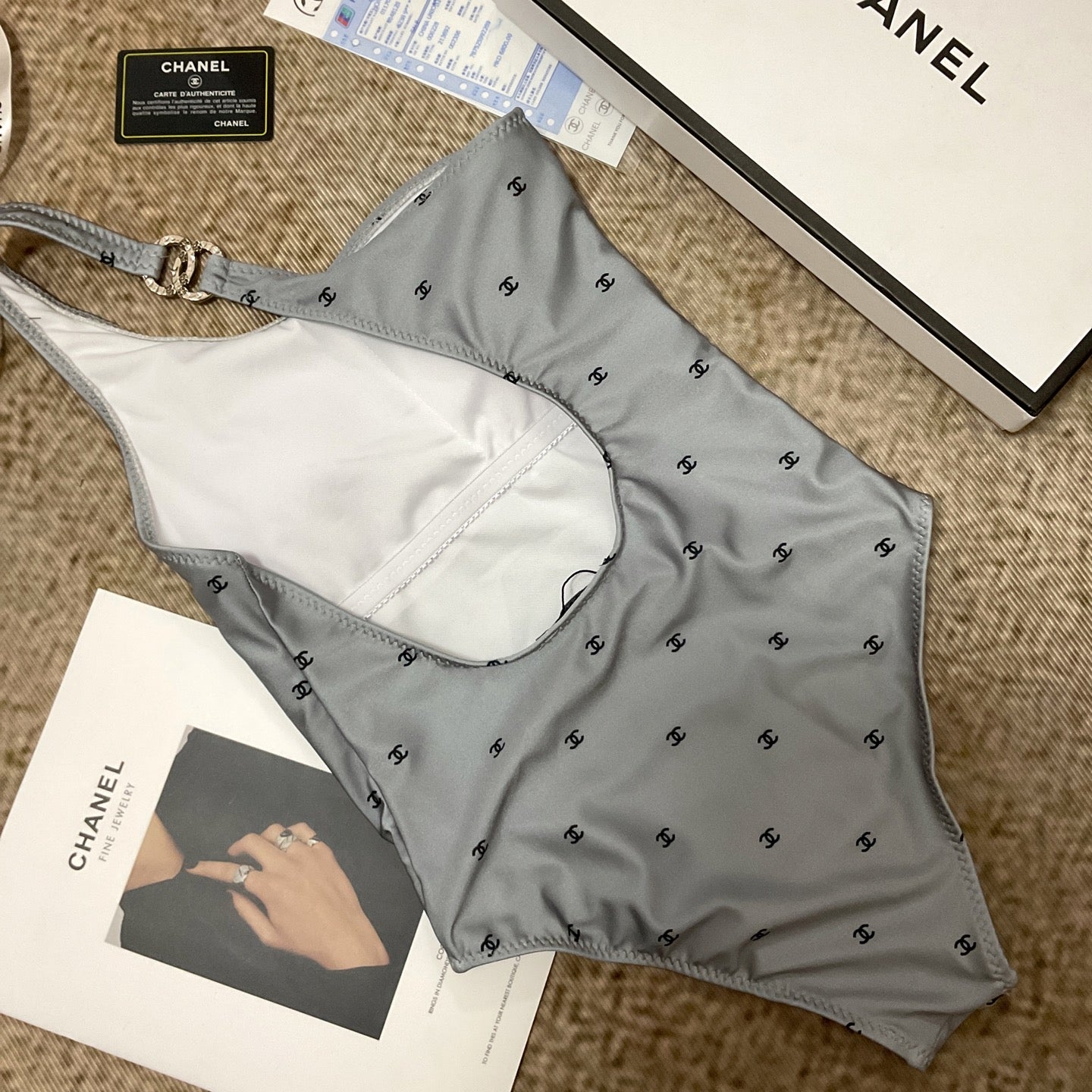 26SS NEW Grey One-Shoulder One-Piece Swimsuit 👙