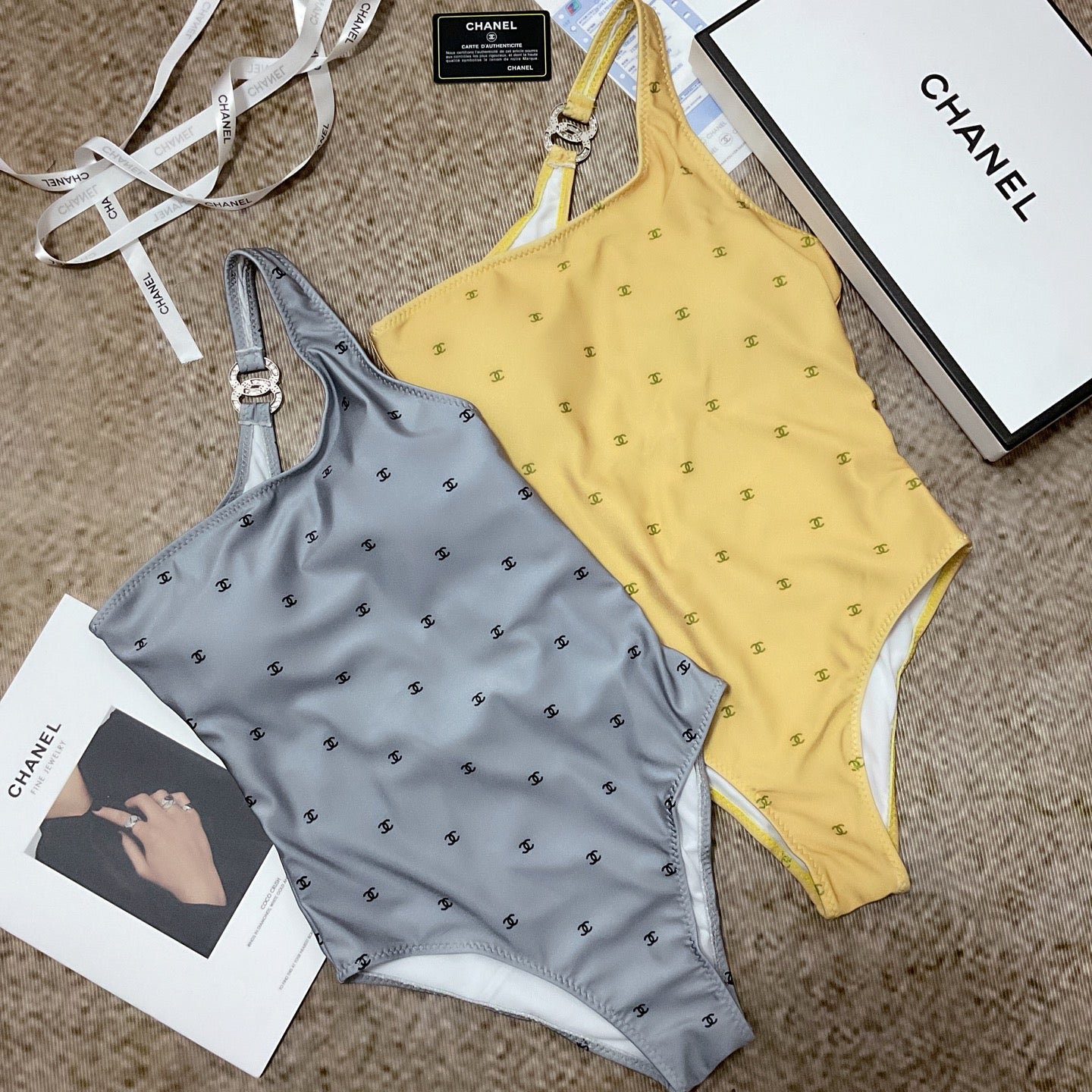 26SS NEW Yellow One-Shoulder One-Piece Swimsuit 👙