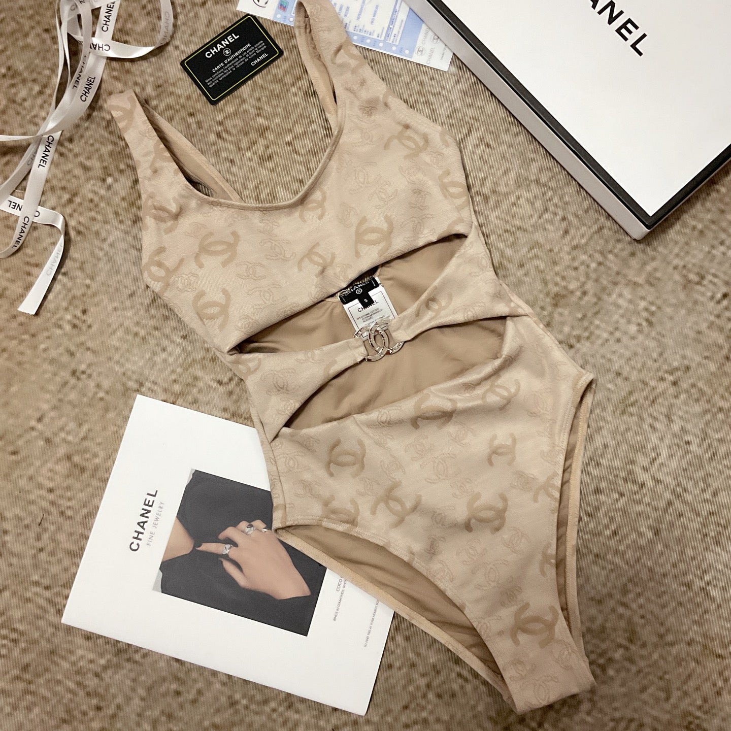 26SS NEW Khaki One-Piece Swimsuit 👙