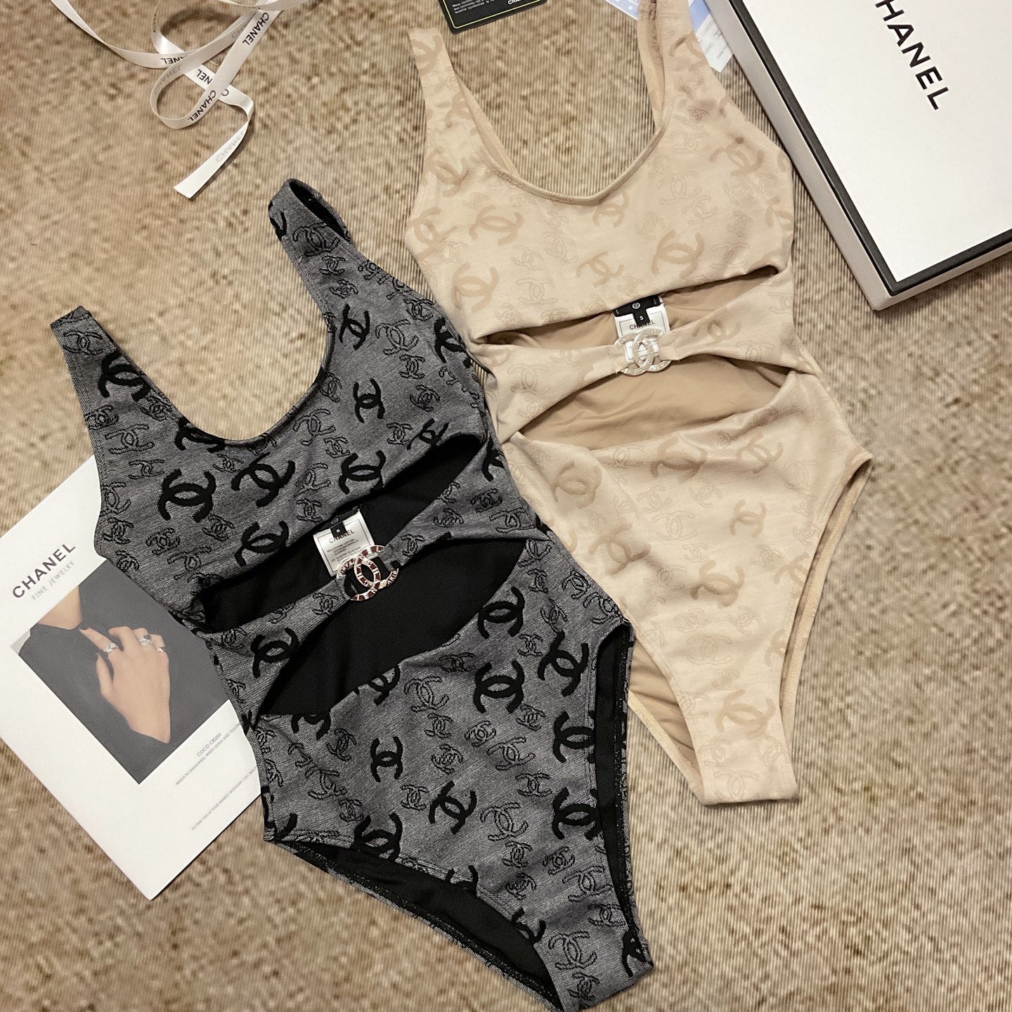 26SS NEW Khaki One-Piece Swimsuit 👙