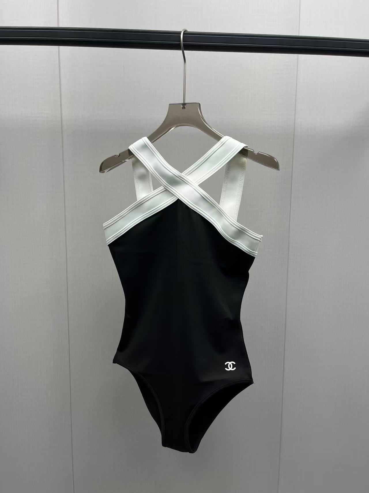26SS NEW Beach Collection 🏝️ Cross-strap swimsuit 👙