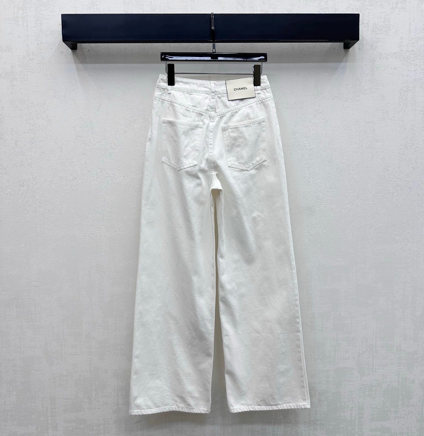 26SS NEW Gold-buttoned Wide-Leg Jeans