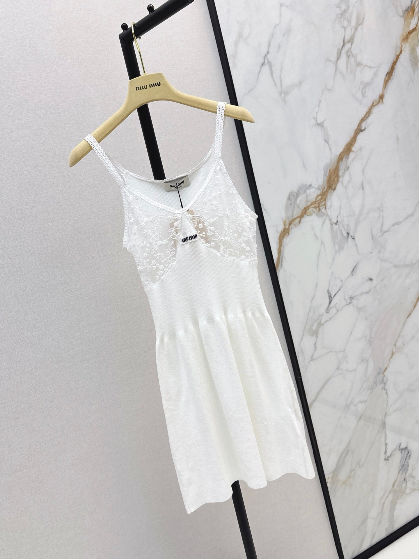 26SS NEW Girly Lace-trimmed Floral-Panel Knit Dress 🤍