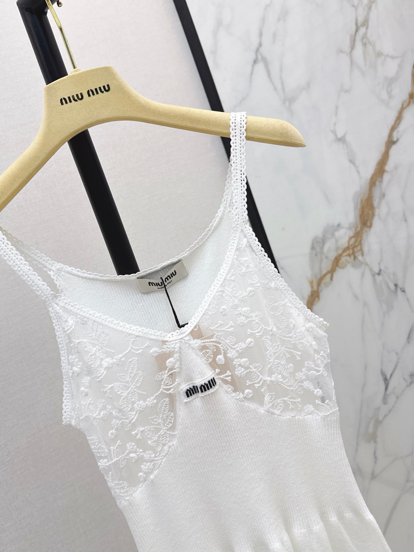 26SS NEW Girly Lace-trimmed Floral-Panel Knit Dress 🤍