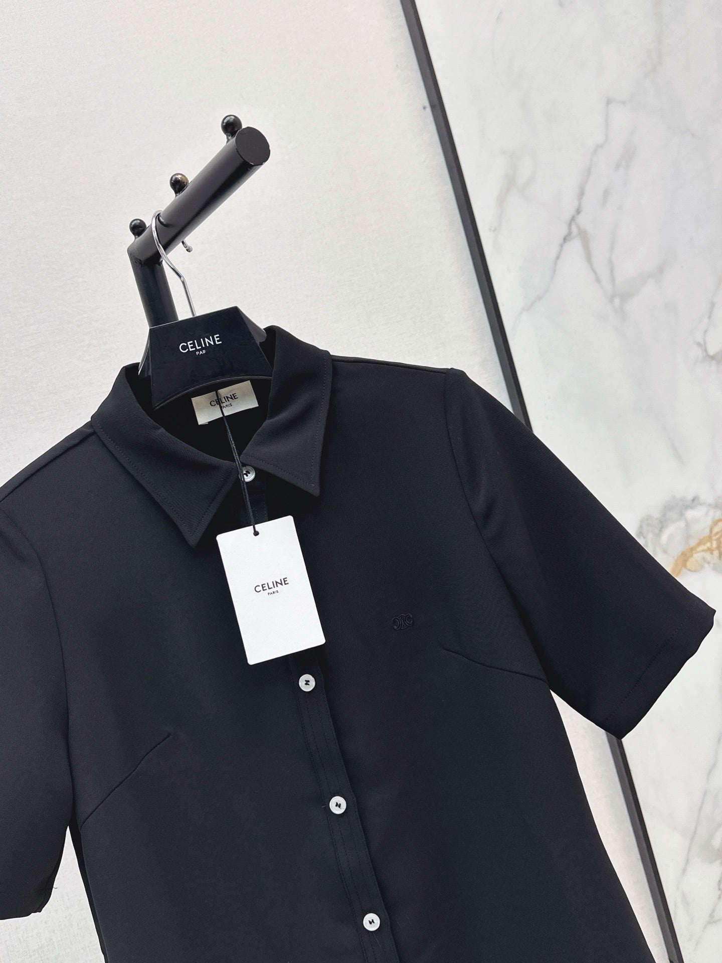 26SS NEW Minimalist Dress with Contrasting Button Decoration 🖤
