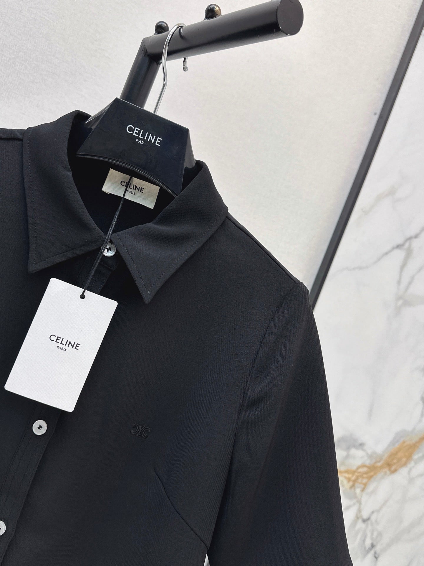 26SS NEW Minimalist Dress with Contrasting Button Decoration 🖤