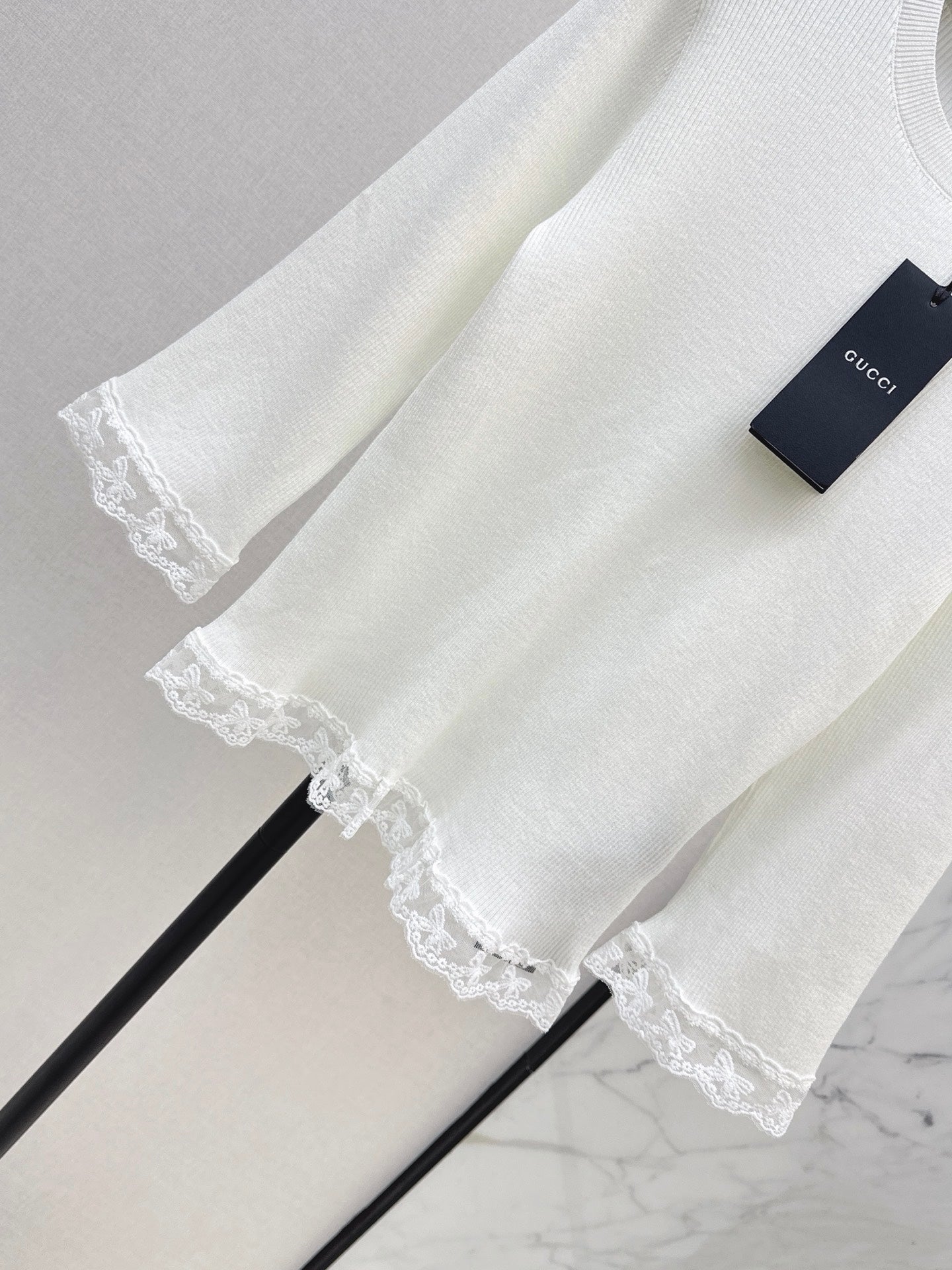 26SS NEW Lace-trimmed Knit Three-Quarter Sleeve Top 🖤