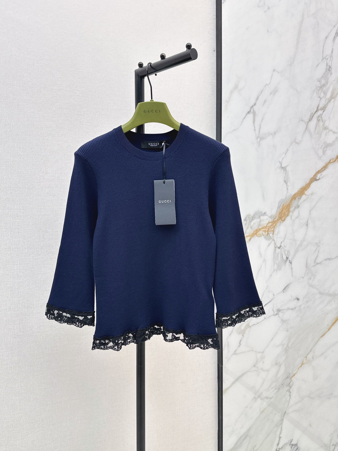 26SS NEW Lace-trimmed Knit Three-Quarter Sleeve Top 🖤