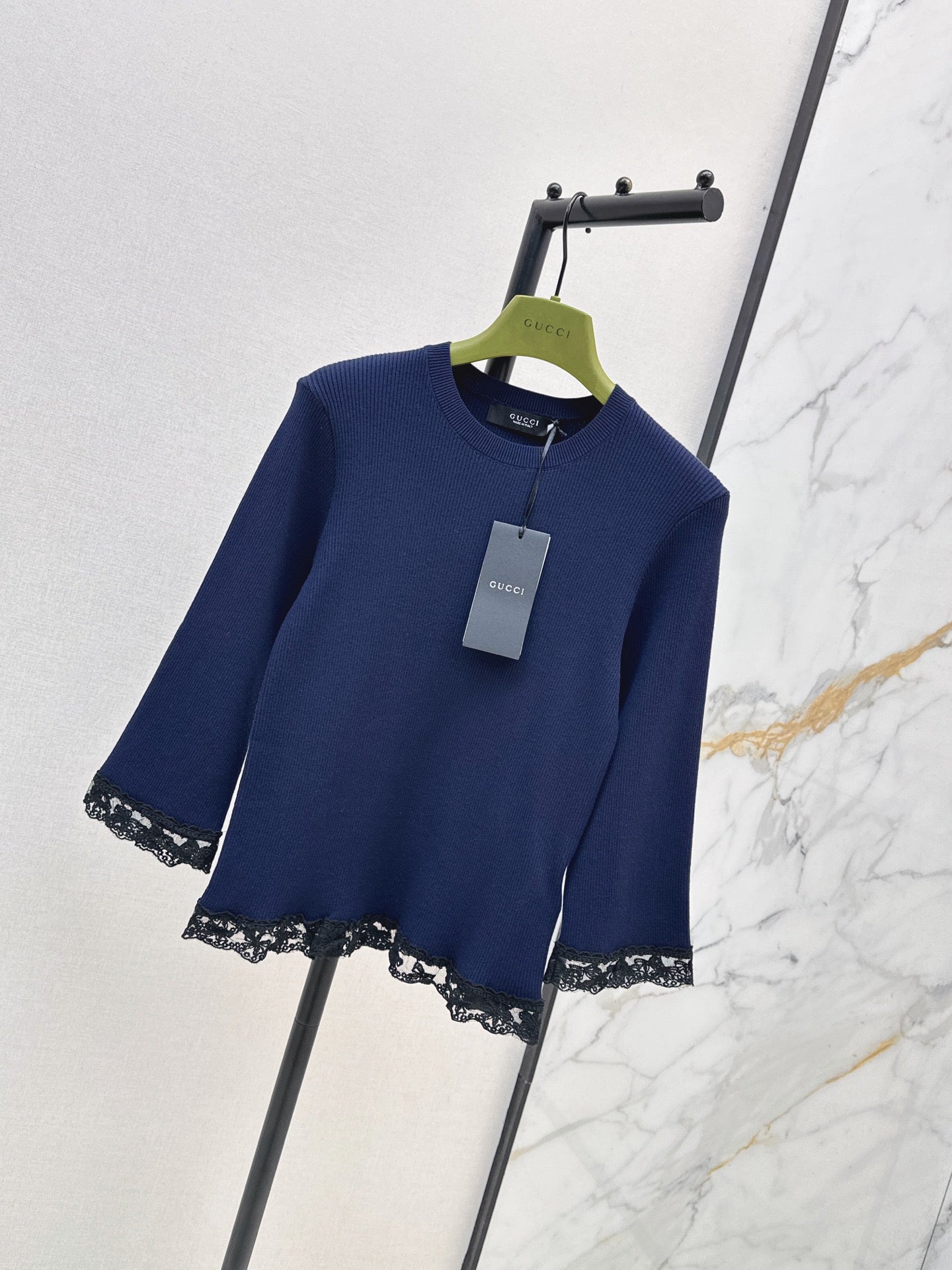 26SS NEW Lace-trimmed Knit Three-Quarter Sleeve Top 🖤