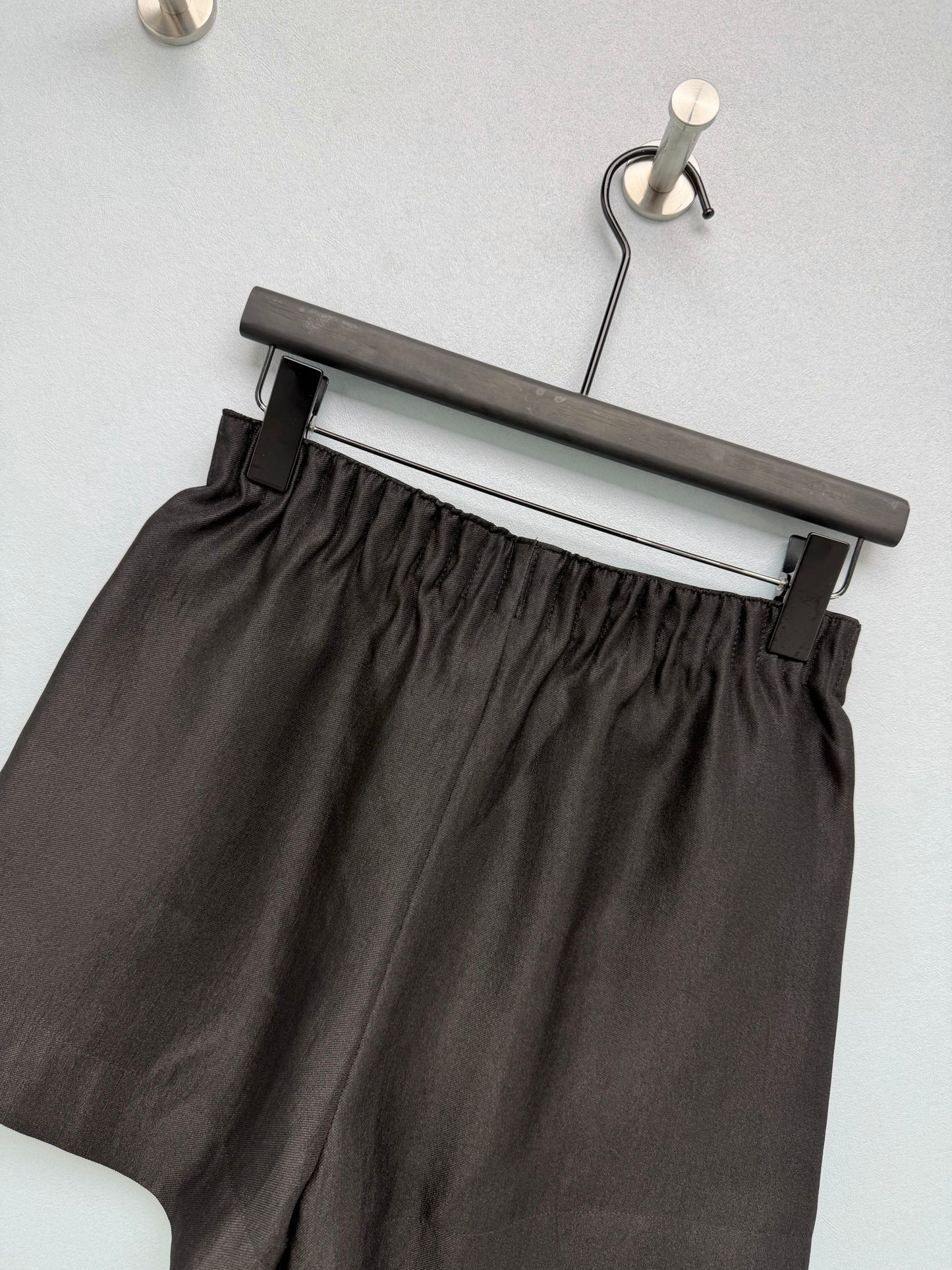 26SS NEW Satin Elastic Embroidered Shorts