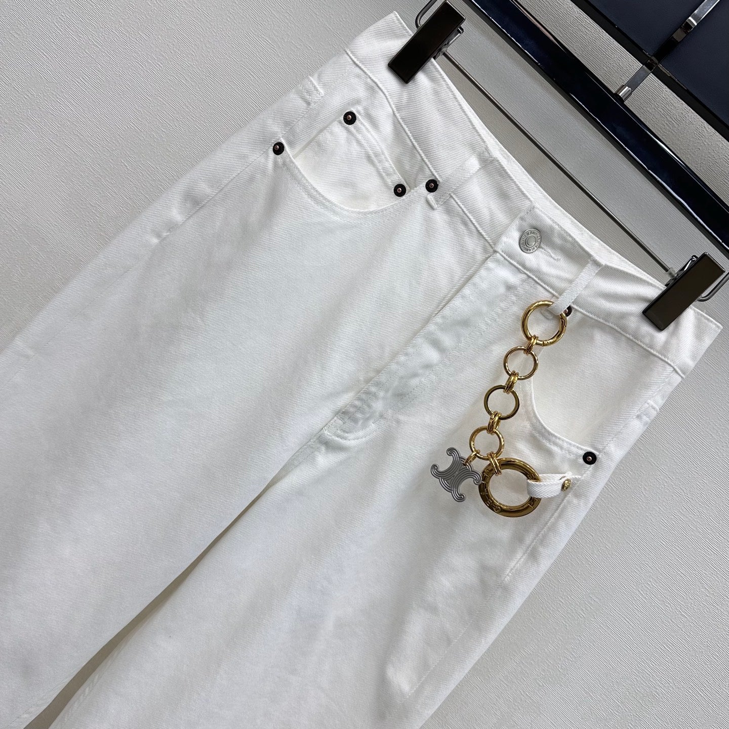 26SS NEW Metal Chain Buckle Jeans
